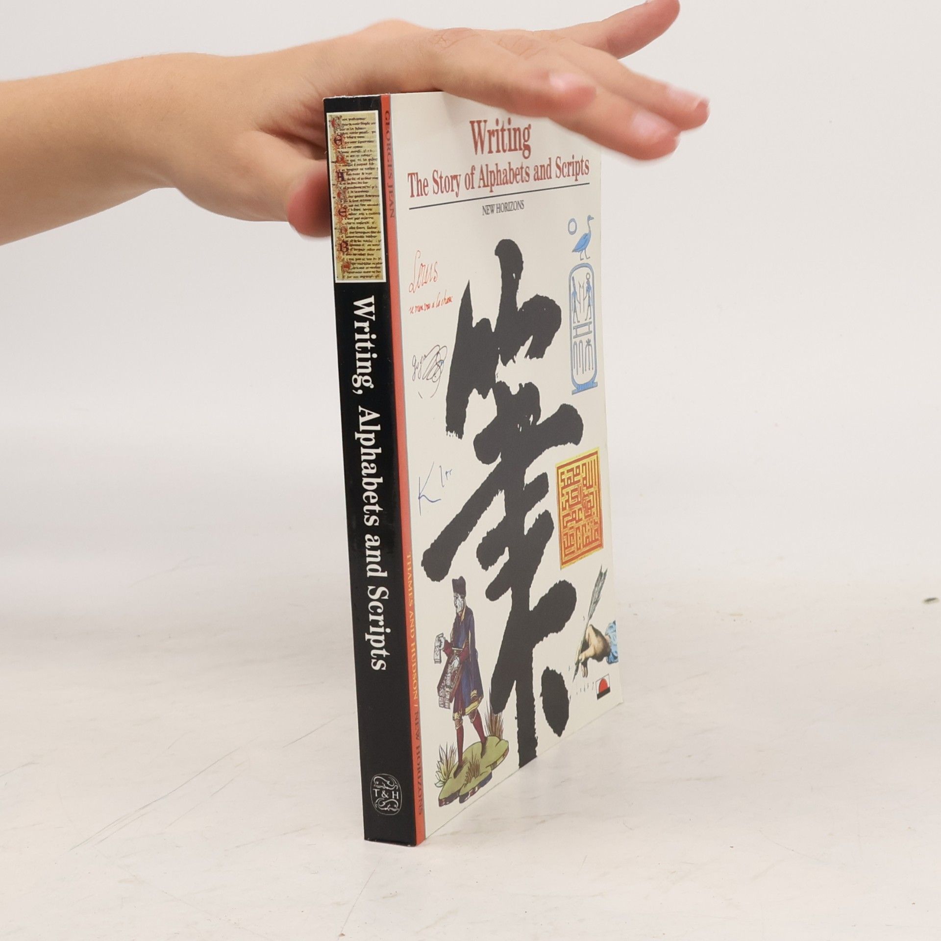 Autorenkollektiv Writing. The Story of Alphabets and Scripts