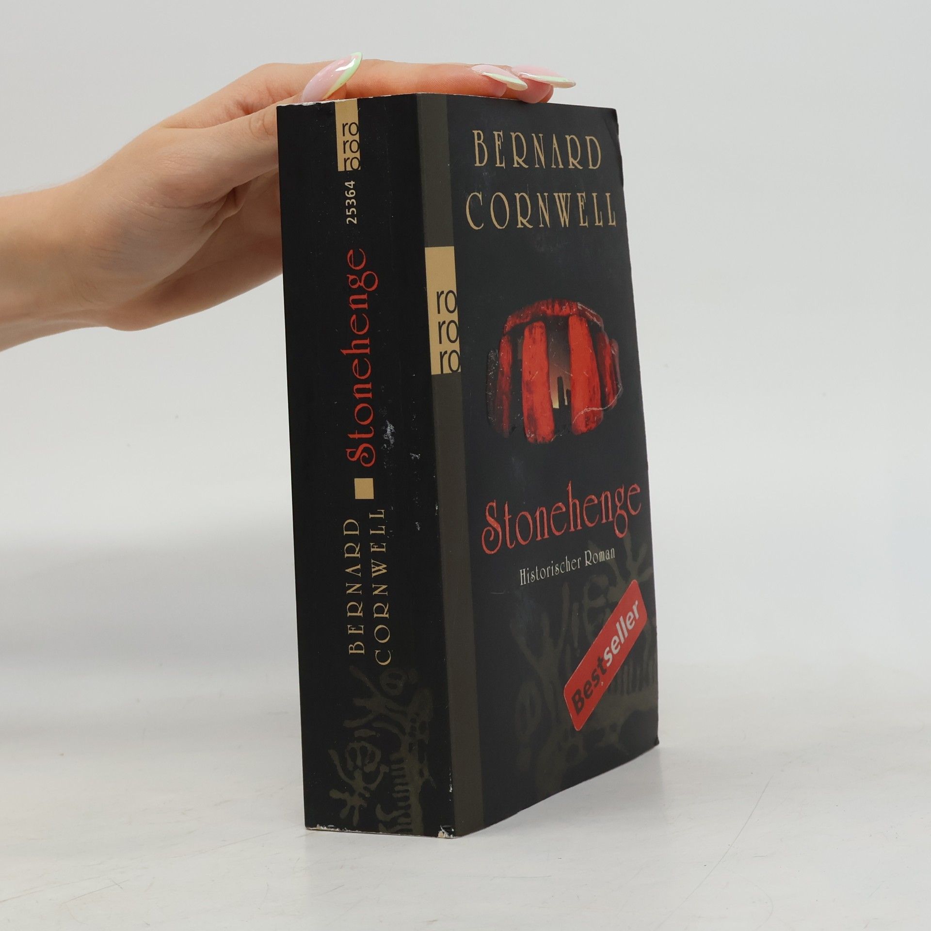 Bernard Cornwell Stonehenge