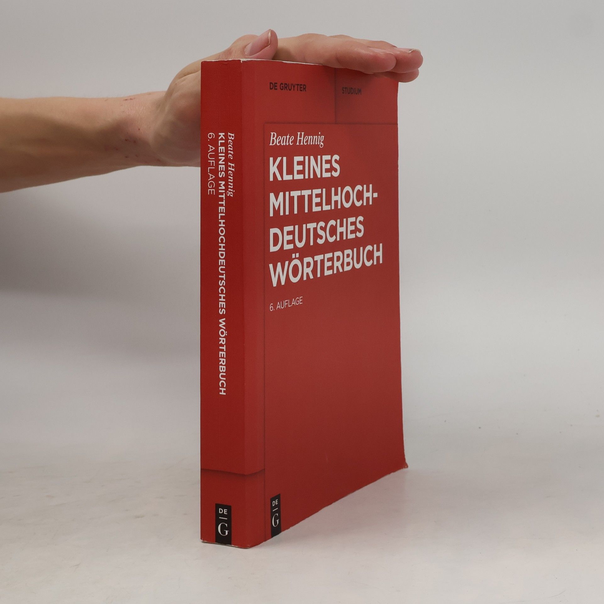 Beate Hennig Kleines mittelhochdeutsches Wörterbuch