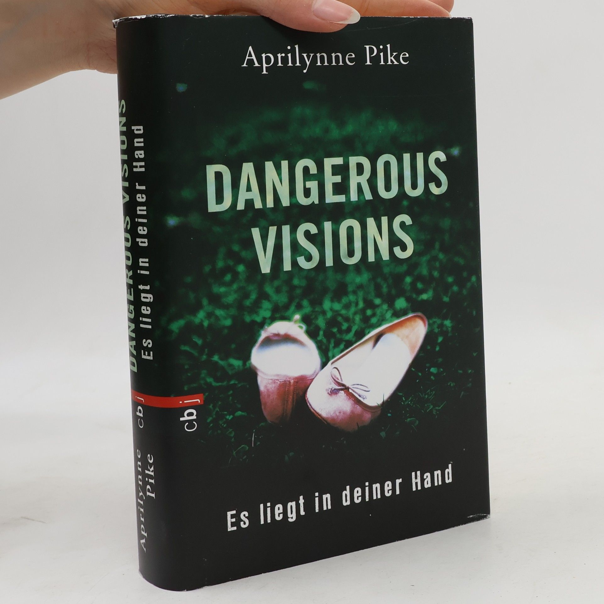 Aprilynne Pike Dangerous visions