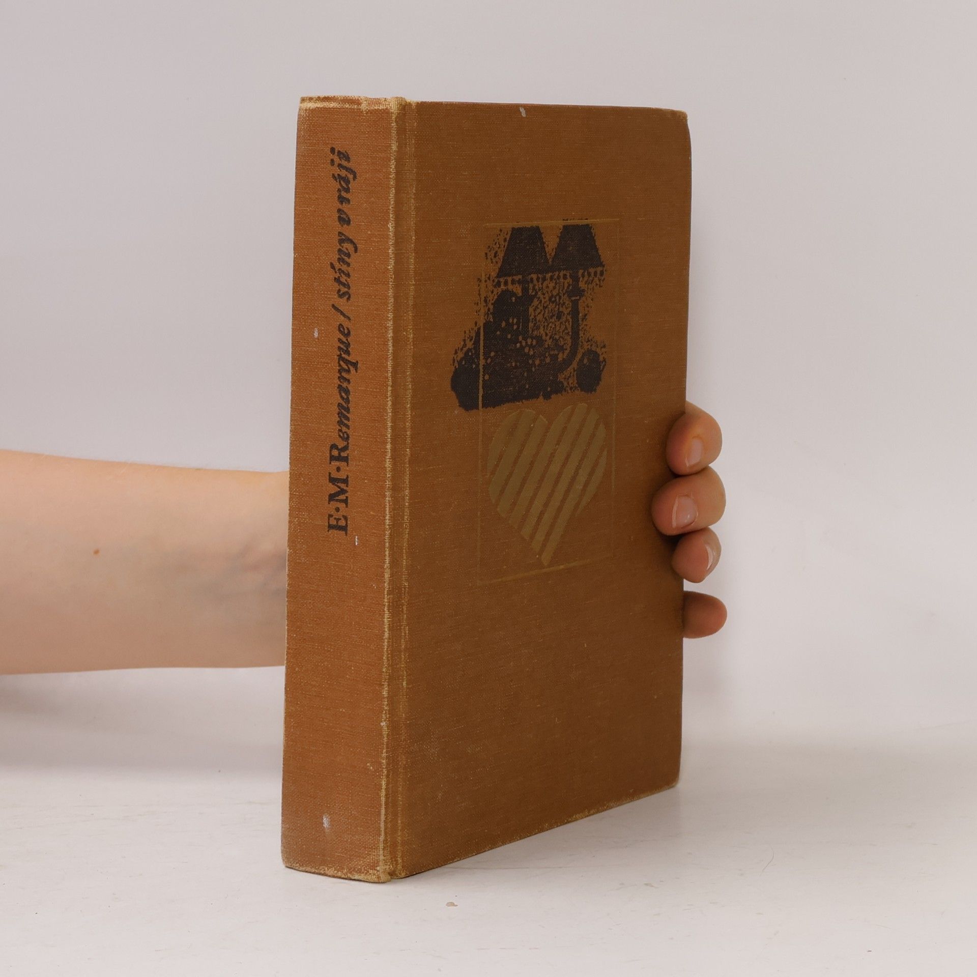Erich Maria Remarque Stíny v ráji