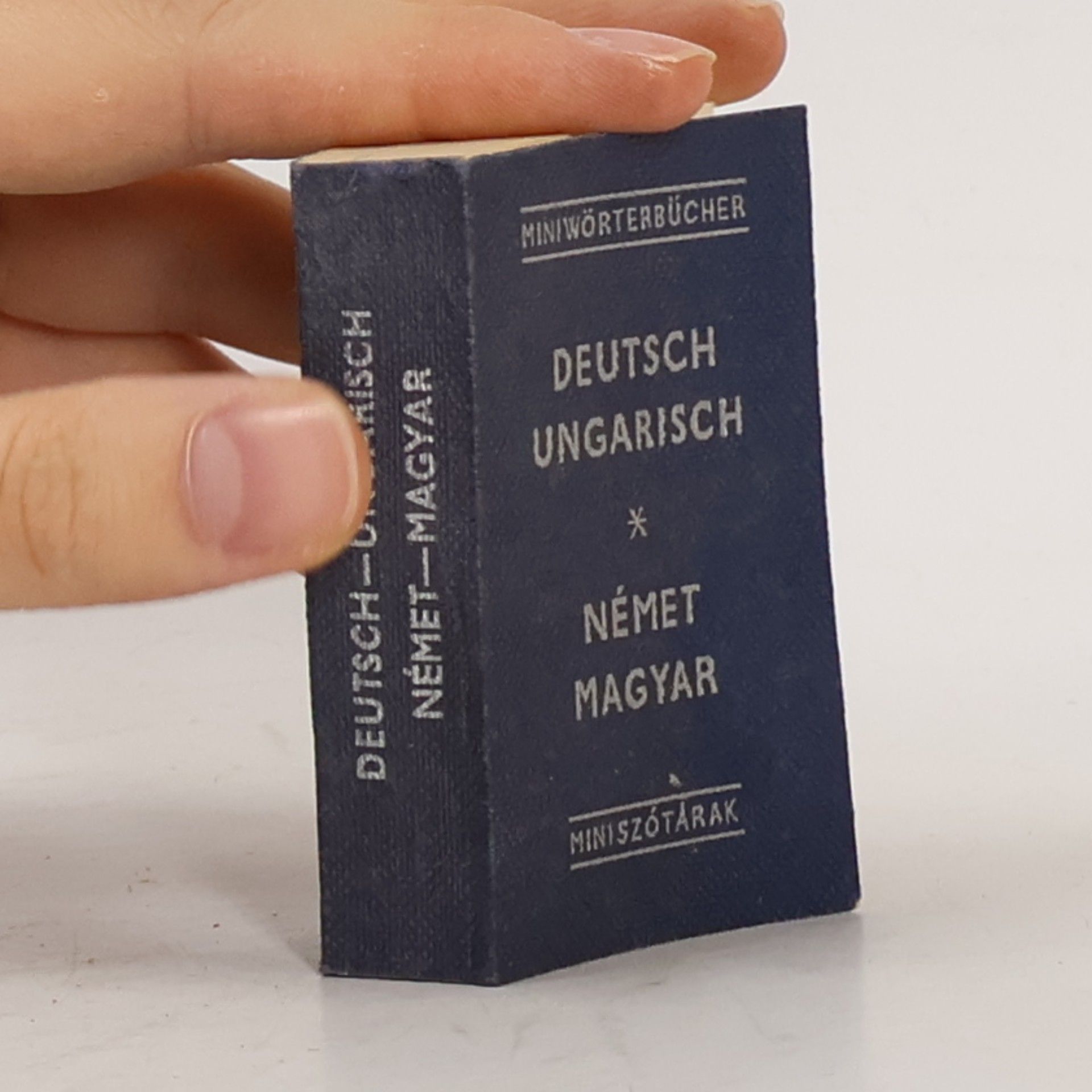 Kolektiv autorů Miniwörterbuch Deutsch-Ungarisch / Német–Magyar Miniszótár