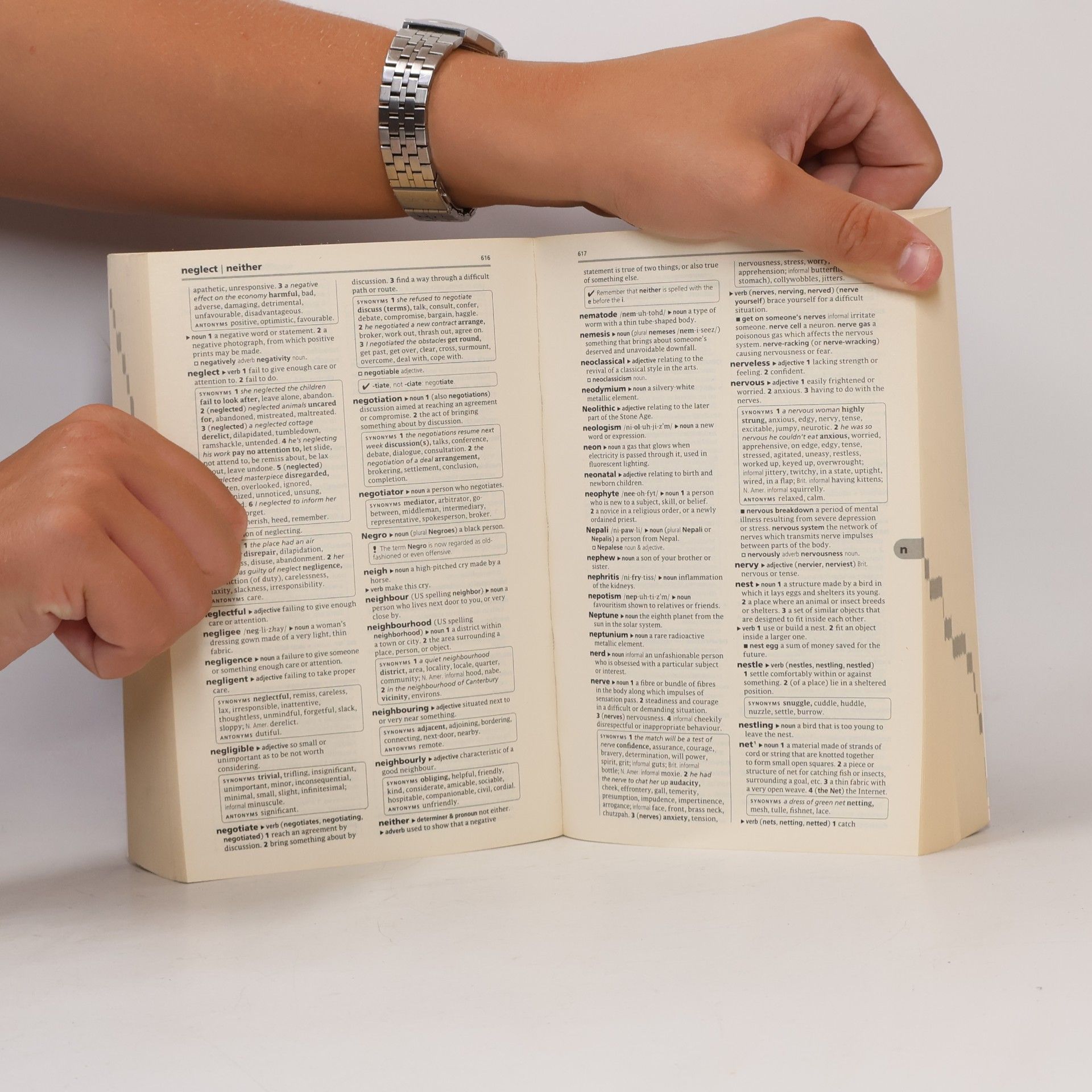 Maurice Waite Oxford paperback dictionary and thesaurus