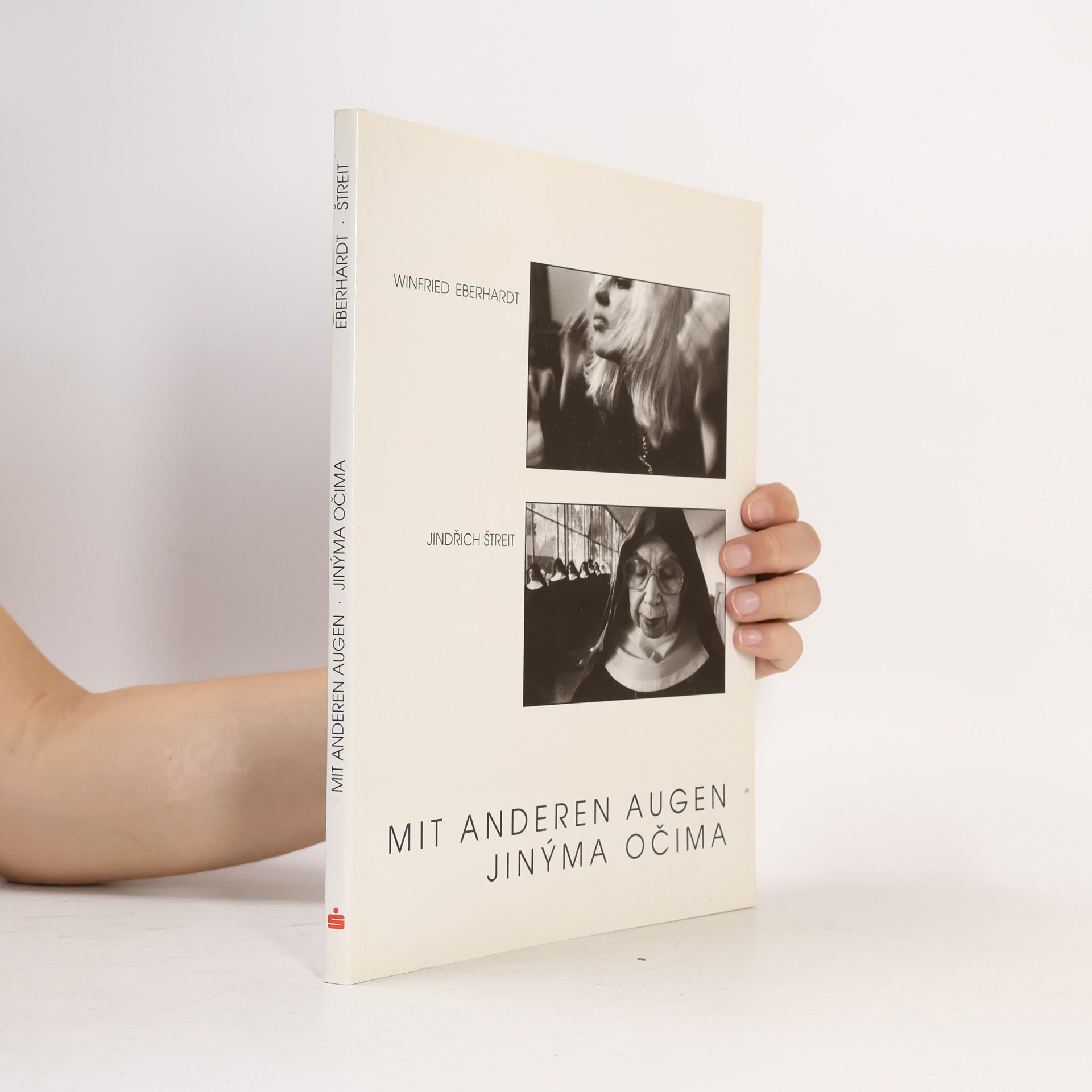 Mit anderen Augen. Jinýma očima