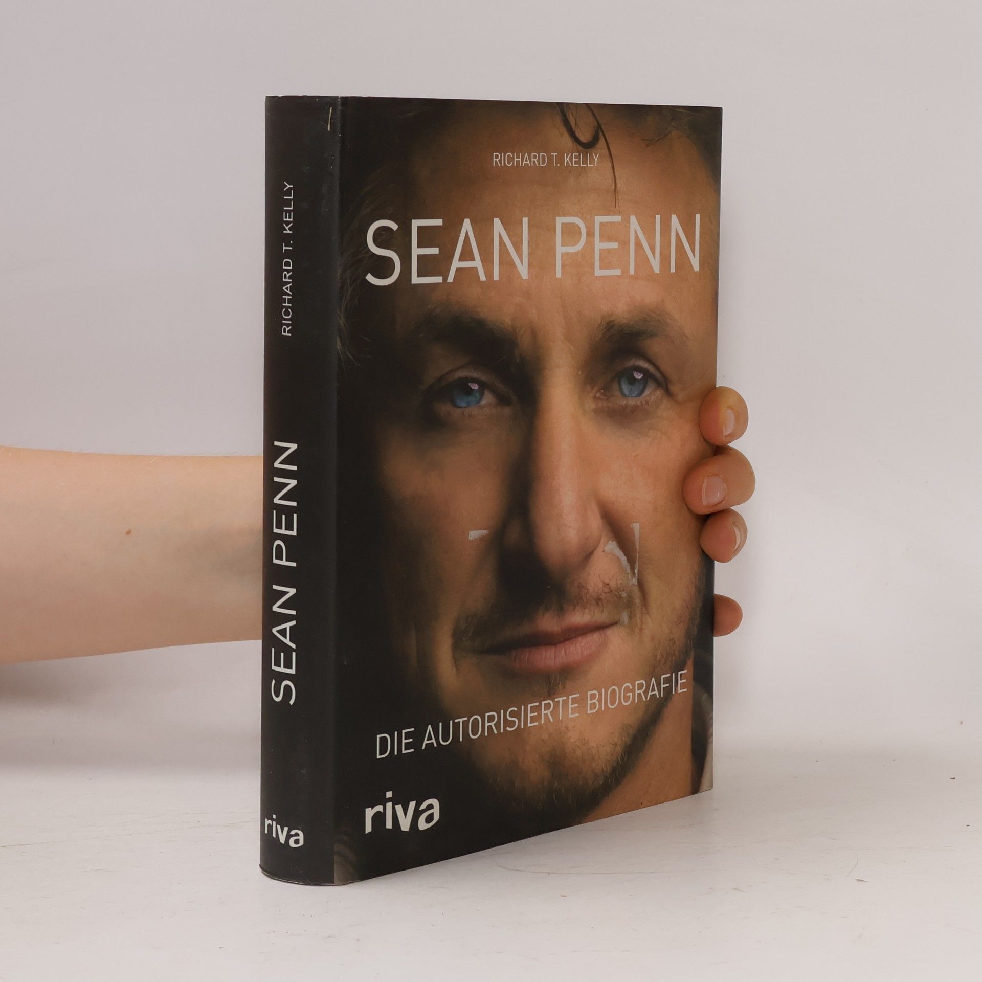 Richard T. Kelly Sean Penn