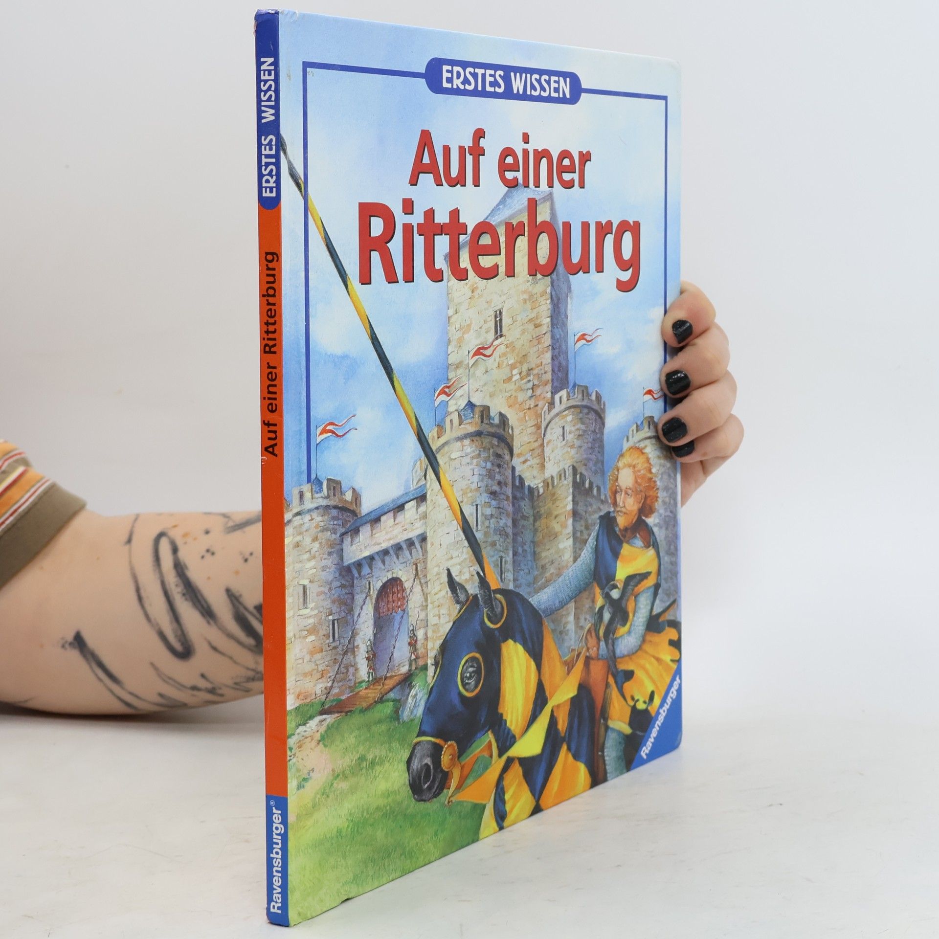 Patricia Mennen Auf einer Ritterburg