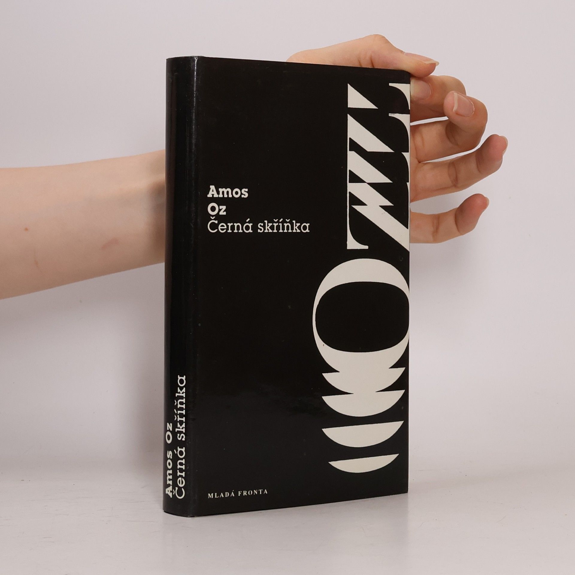 Amos Oz Černá skříňka
