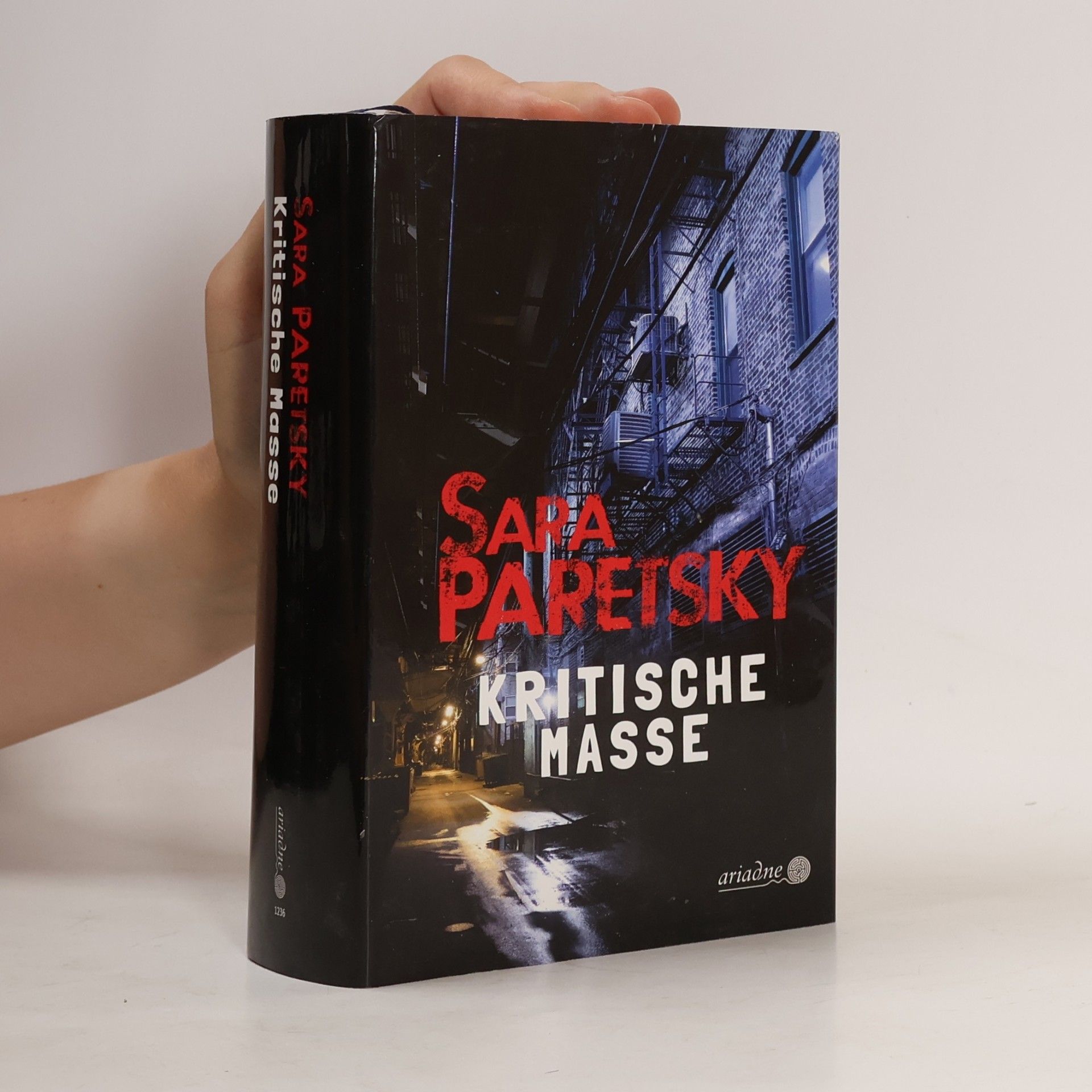 Sara Paretsky Kritische Masse