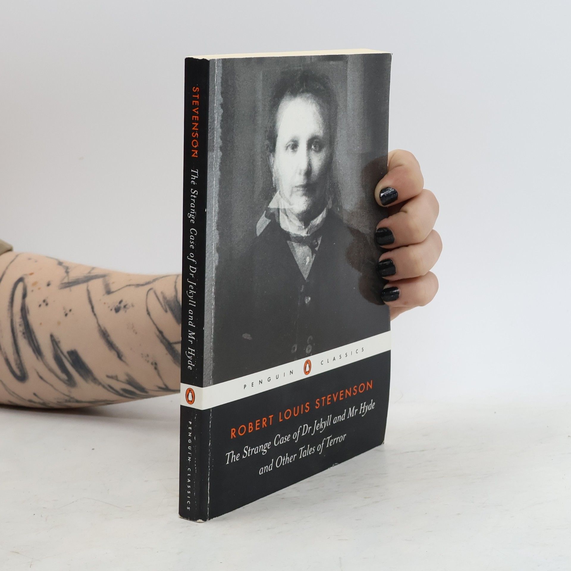 Robert Louis Stevenson The Strange Case of Dr. Jekyll and Mr. Hyde and other Tales of Terror