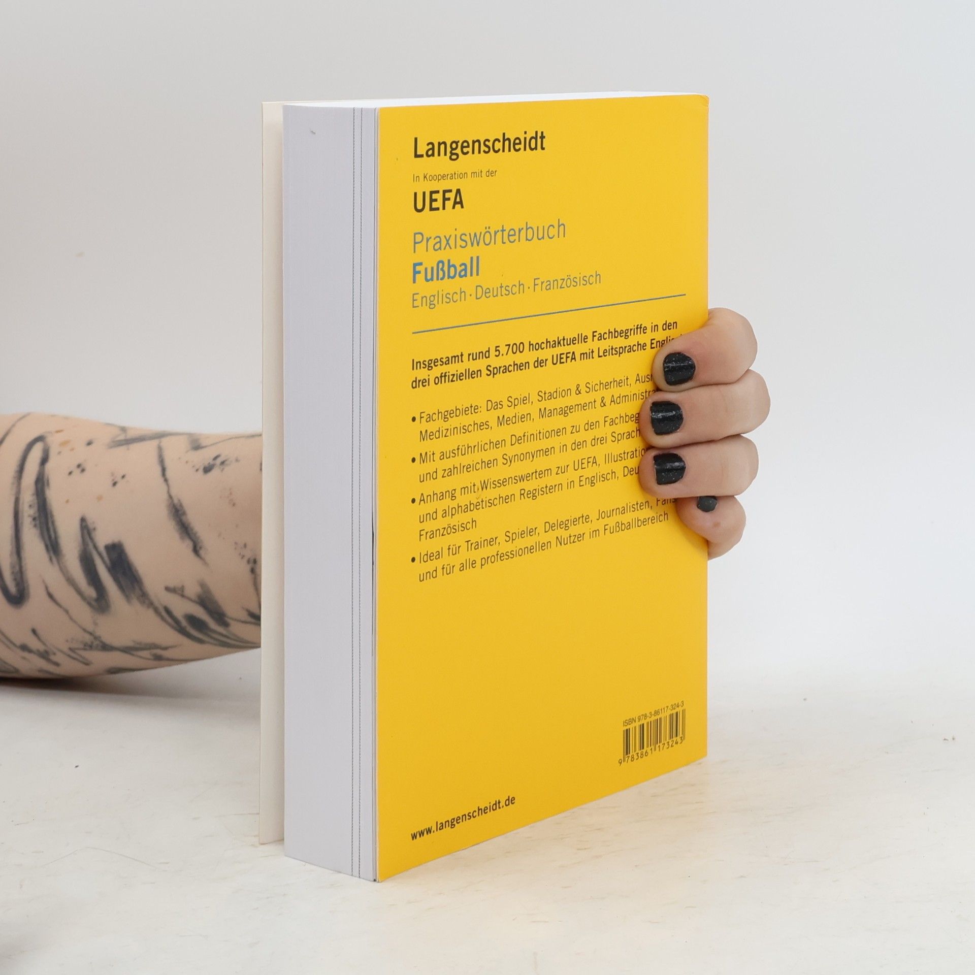 Autores varios Football Dictionary