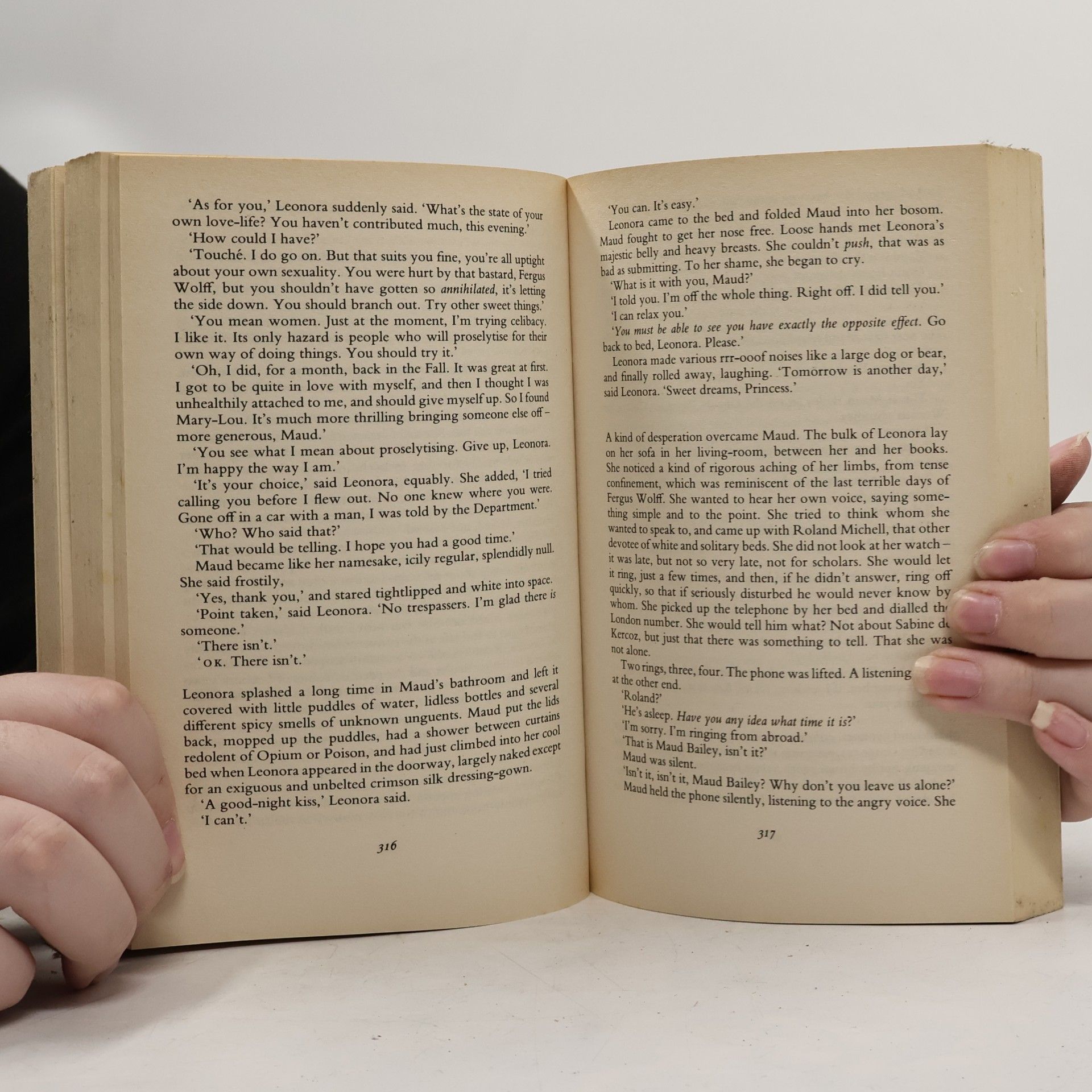 A. S. Antonia Susan Byatt Possession : a romance