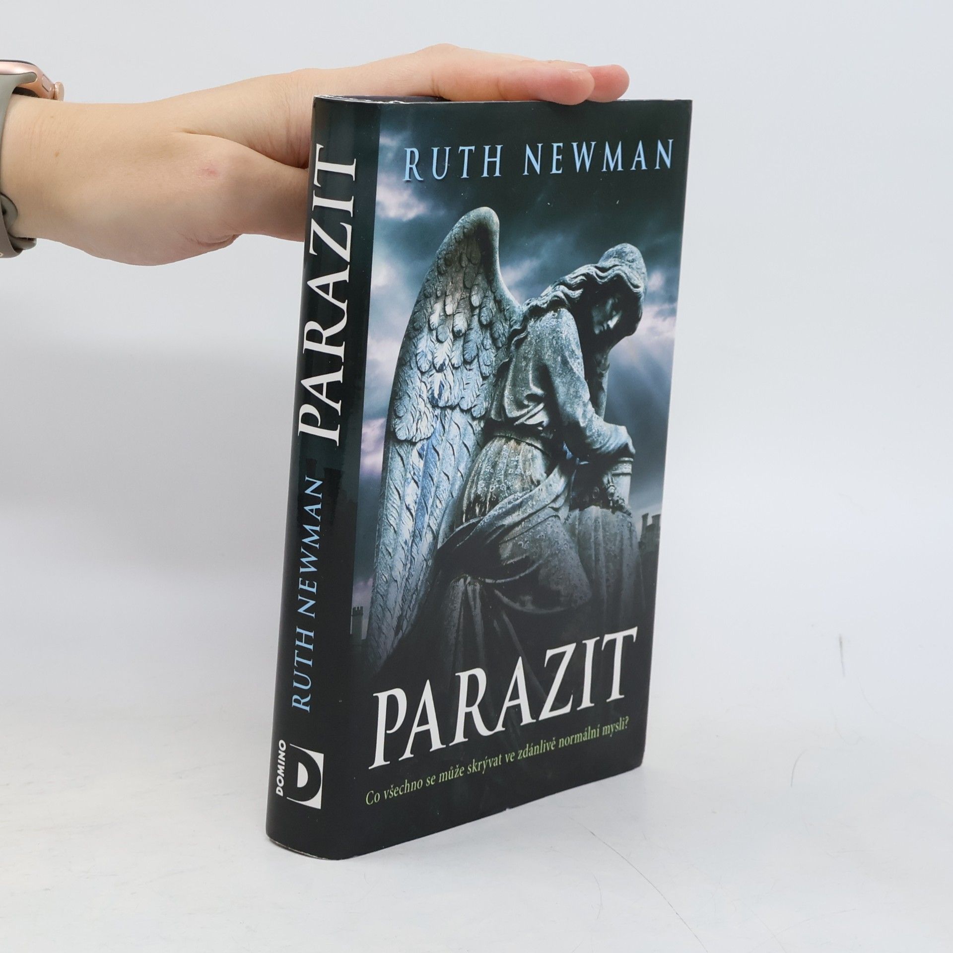 Ruth Newman Parazit