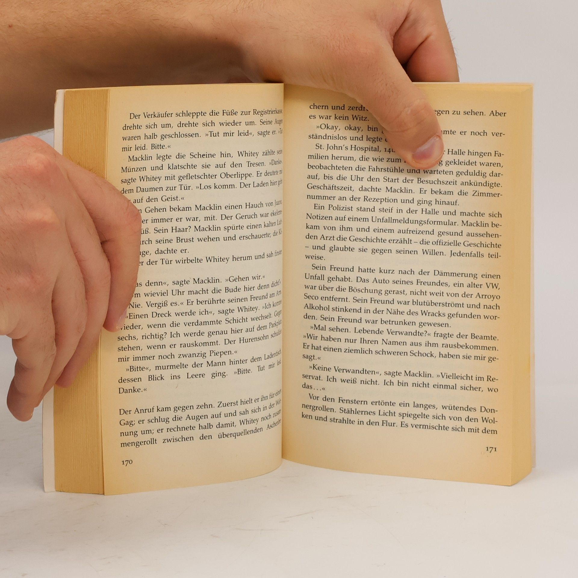 Joachim Körber Das erste Buch des Horrors. Die Geschichte der unheimlichen Literatur in meisterhaften Erzählungen - 1940 bis heute.