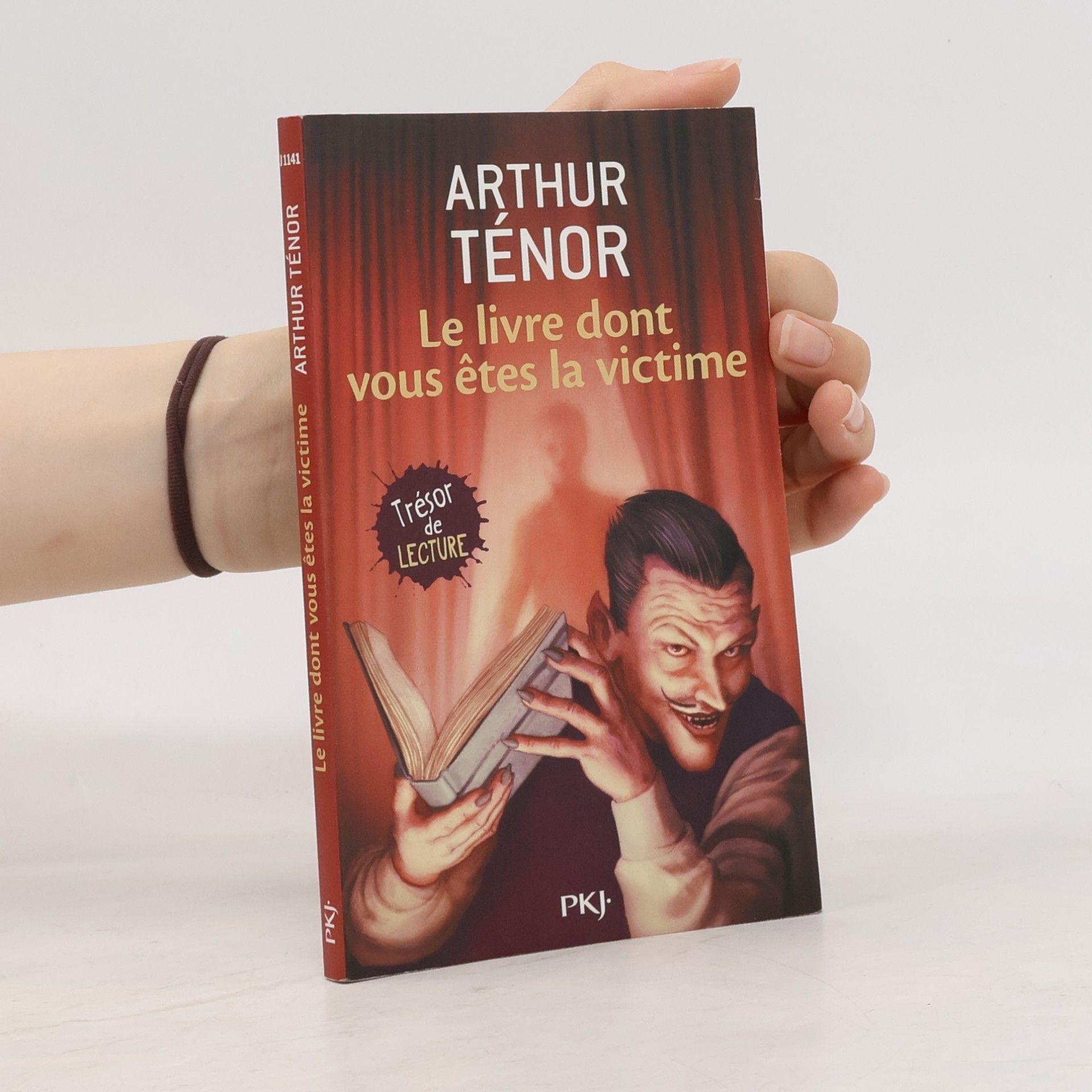 Arthur Ténor Le livre dont vous êtes la victime