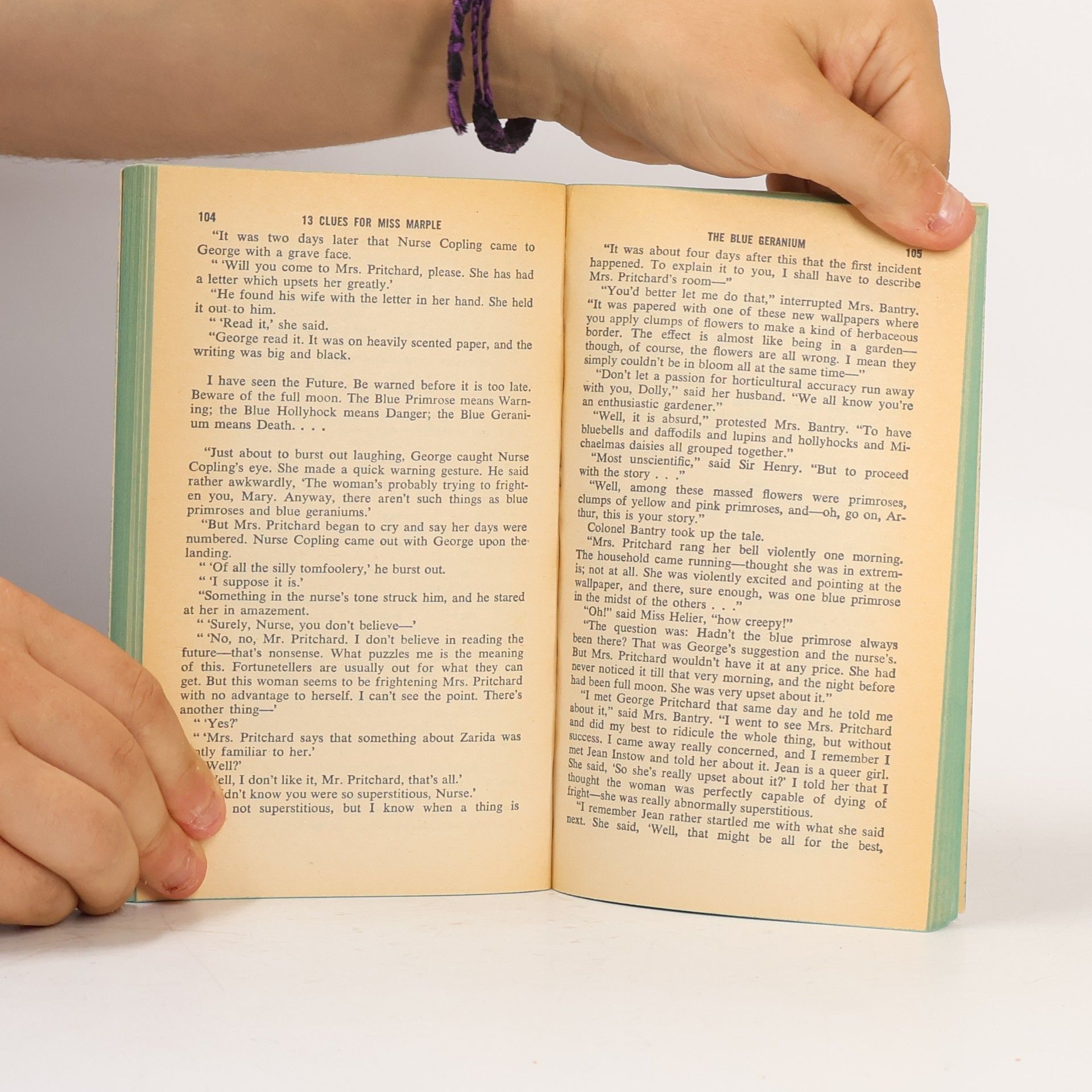 Agatha Christie 13 Clues for Miss Marple