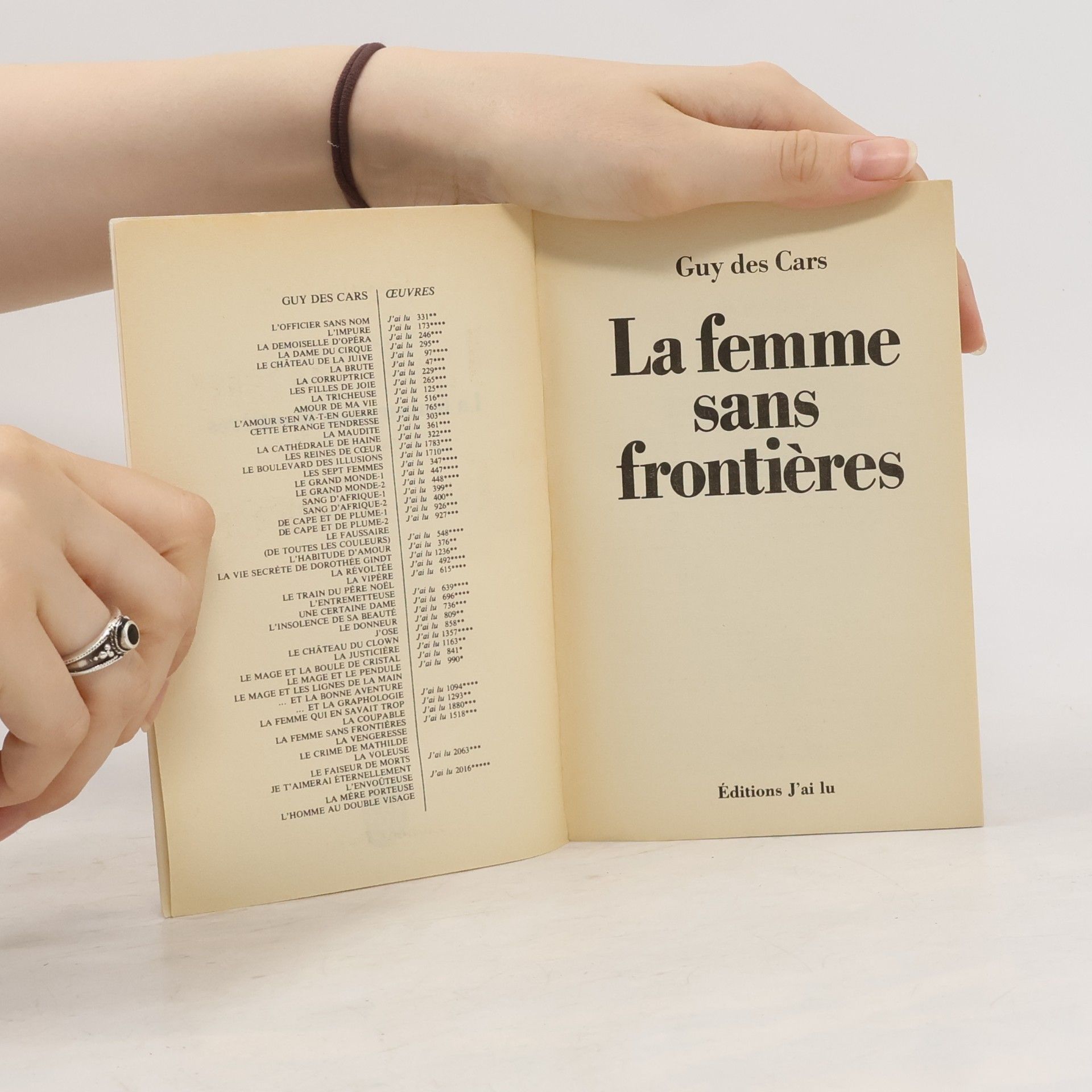 Guy des Gars J'ai Lu: La femme sans frontières