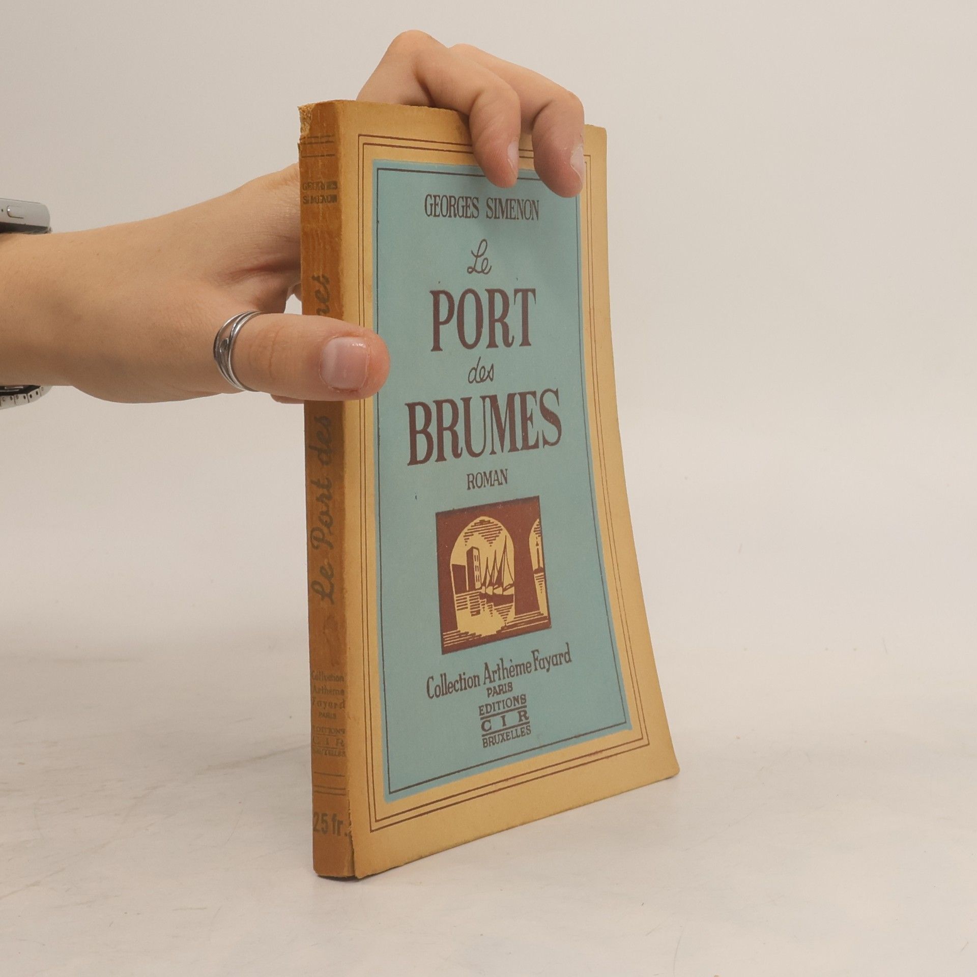 Georges Simenon Le Port des brumes