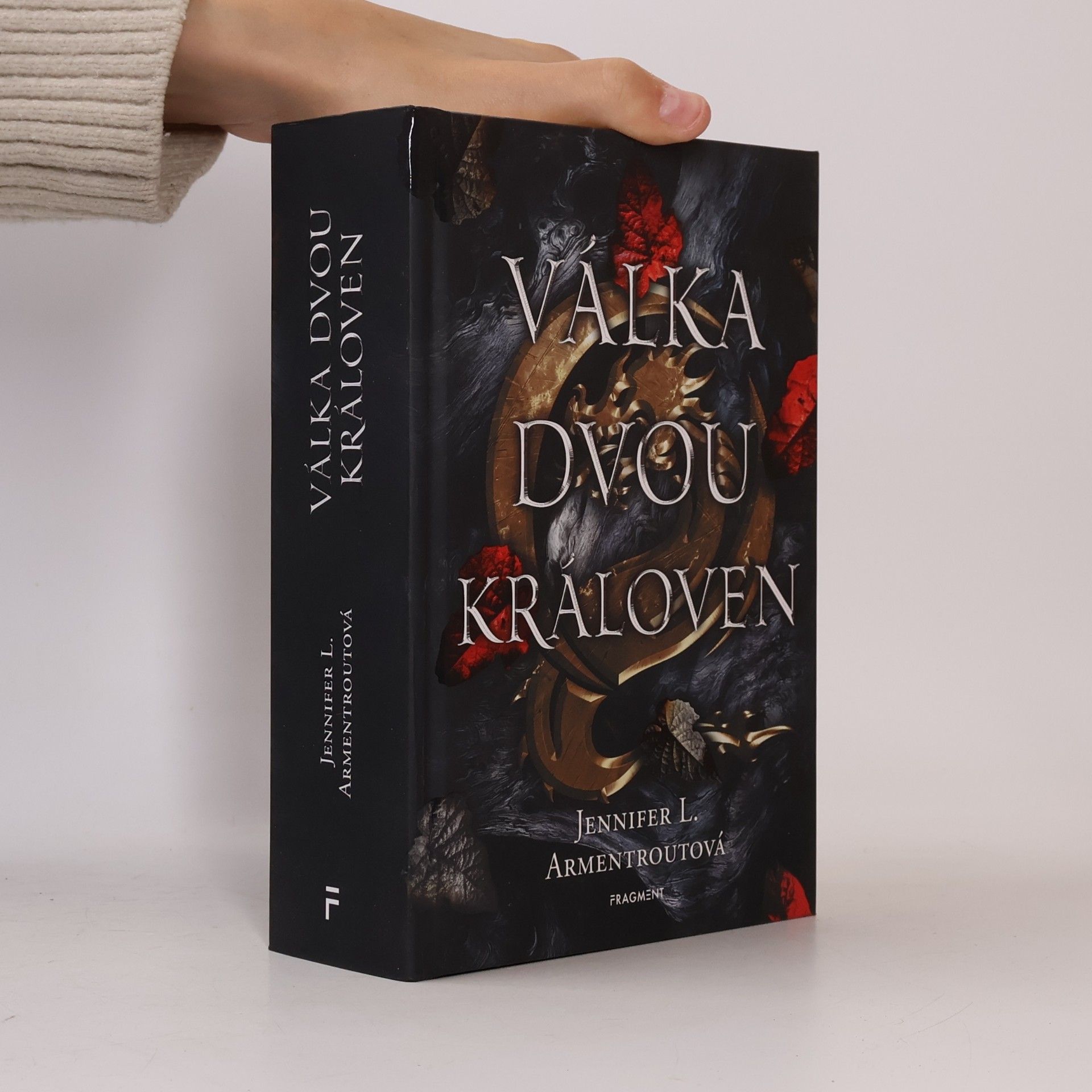 Jennifer L. Armentrout Válka dvou královen