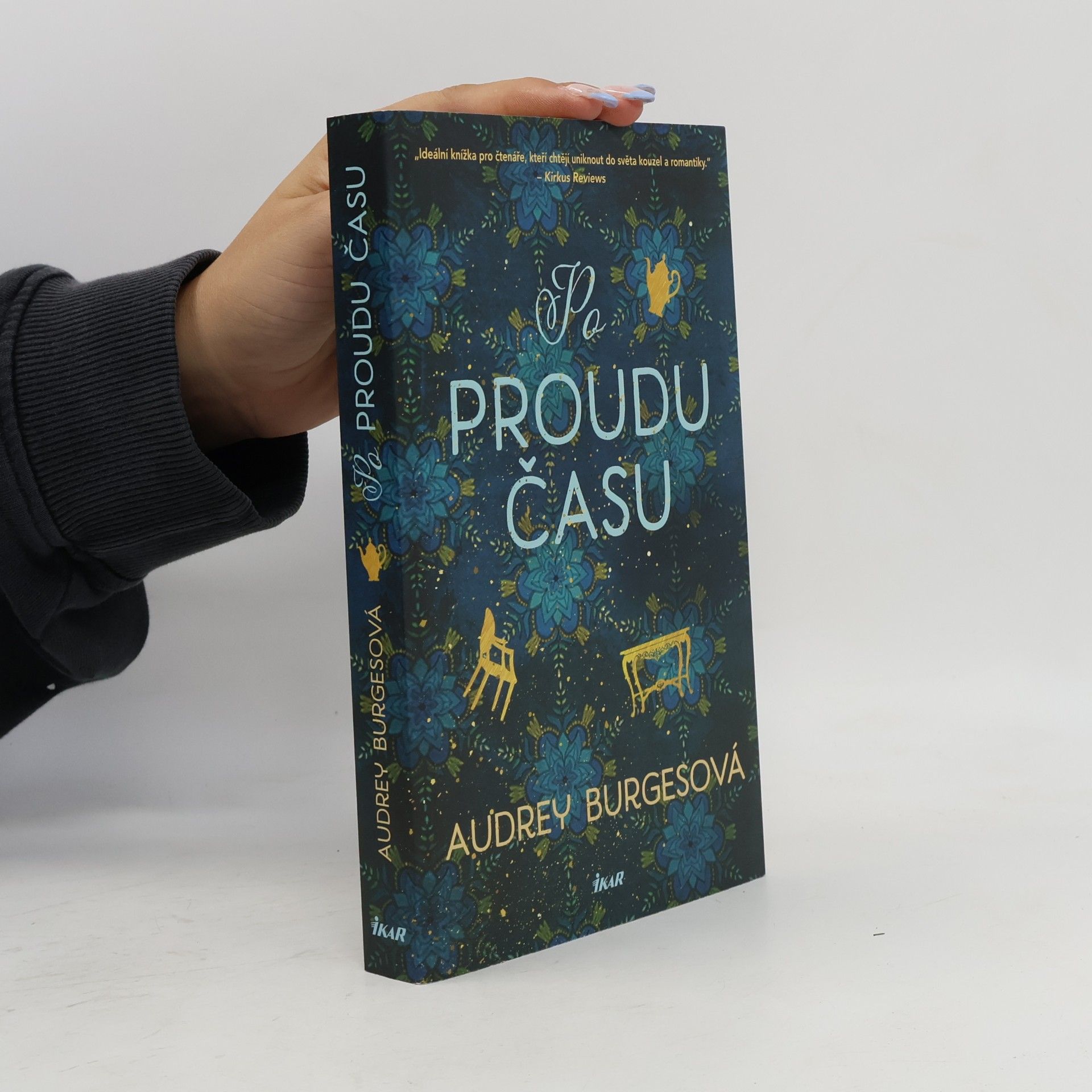 Audrey Burges Po proudu času