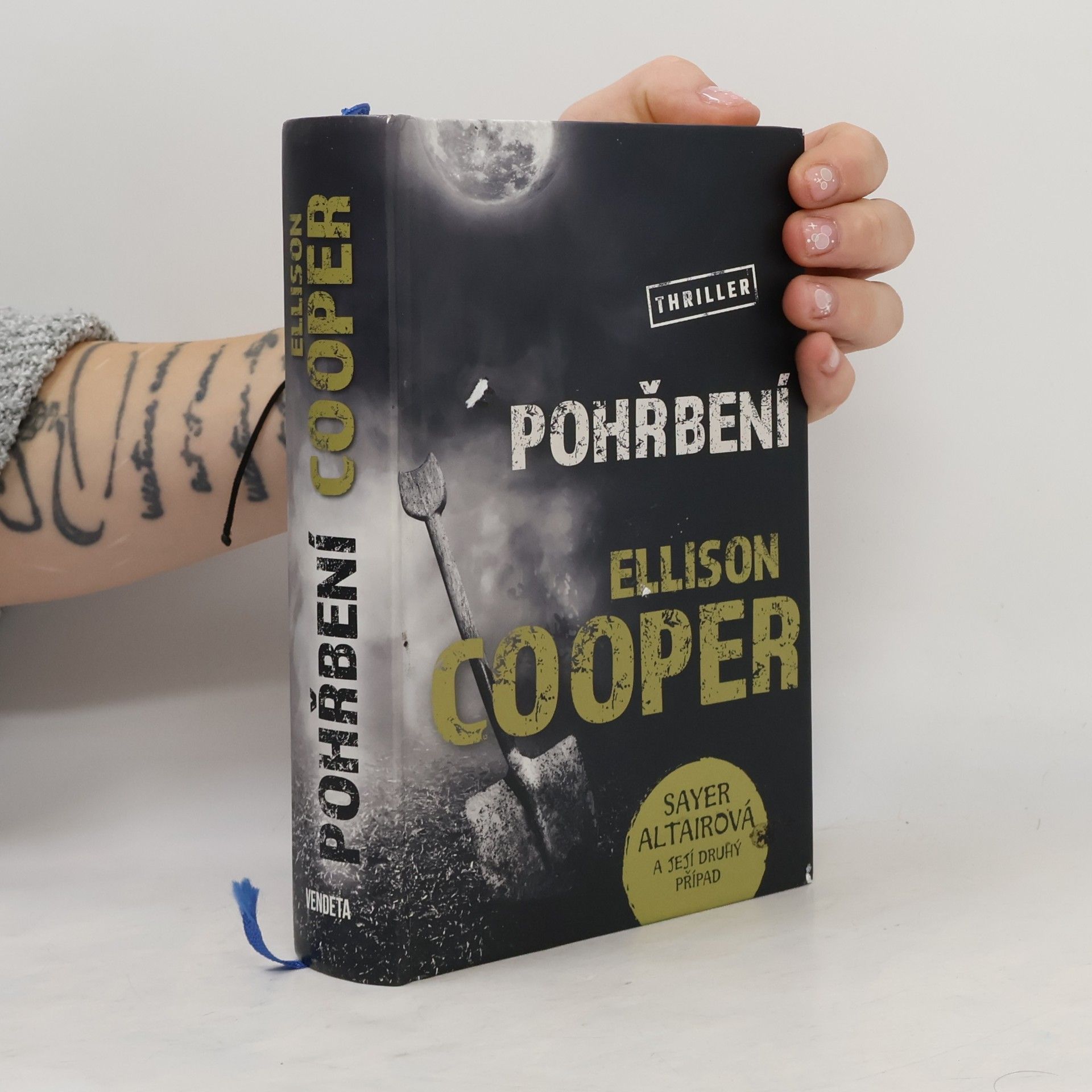 Ellison Cooper Pohřbení