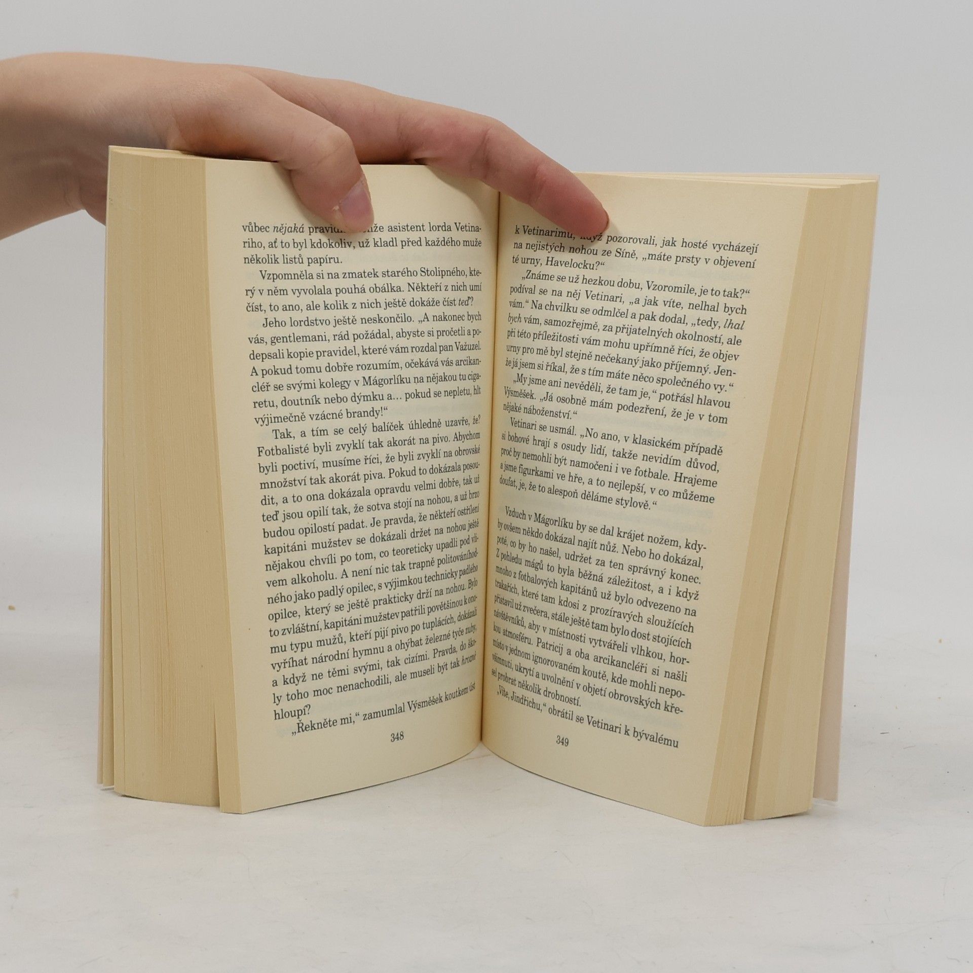 Terry Pratchett Nevídaní akademikové