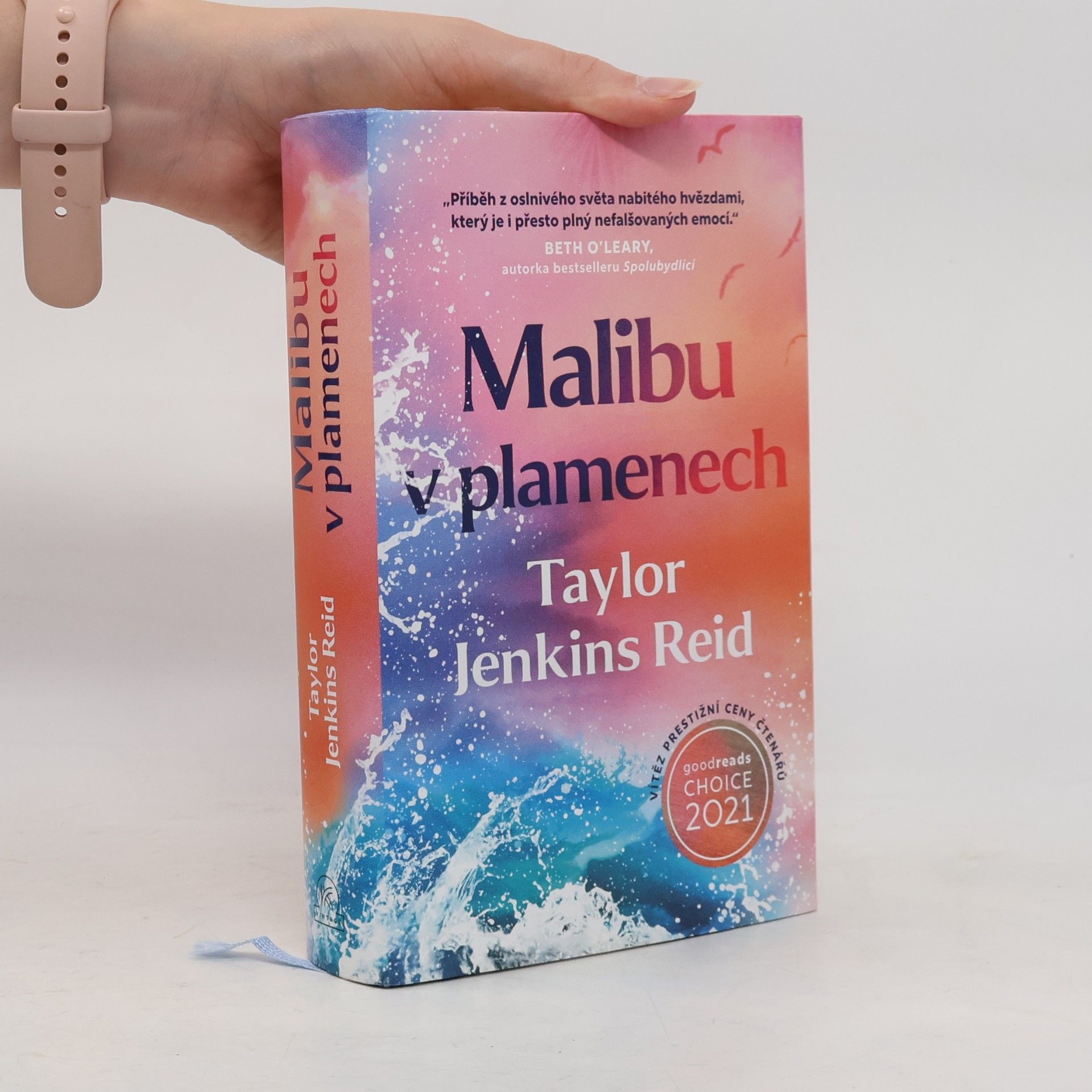 Taylor Jenkins Reid Malibu v plamenech