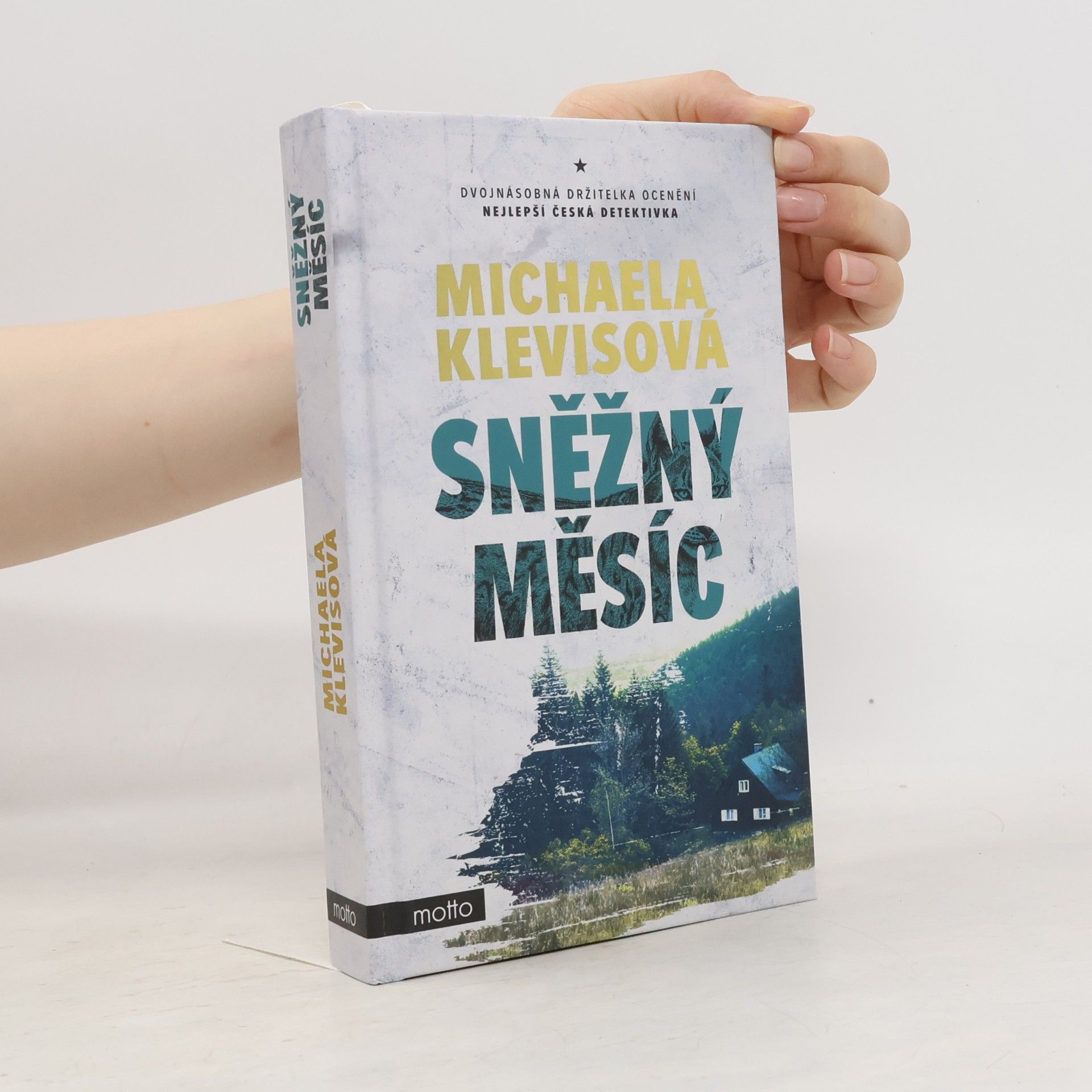 Michaela Klevisová Sněžný měsíc