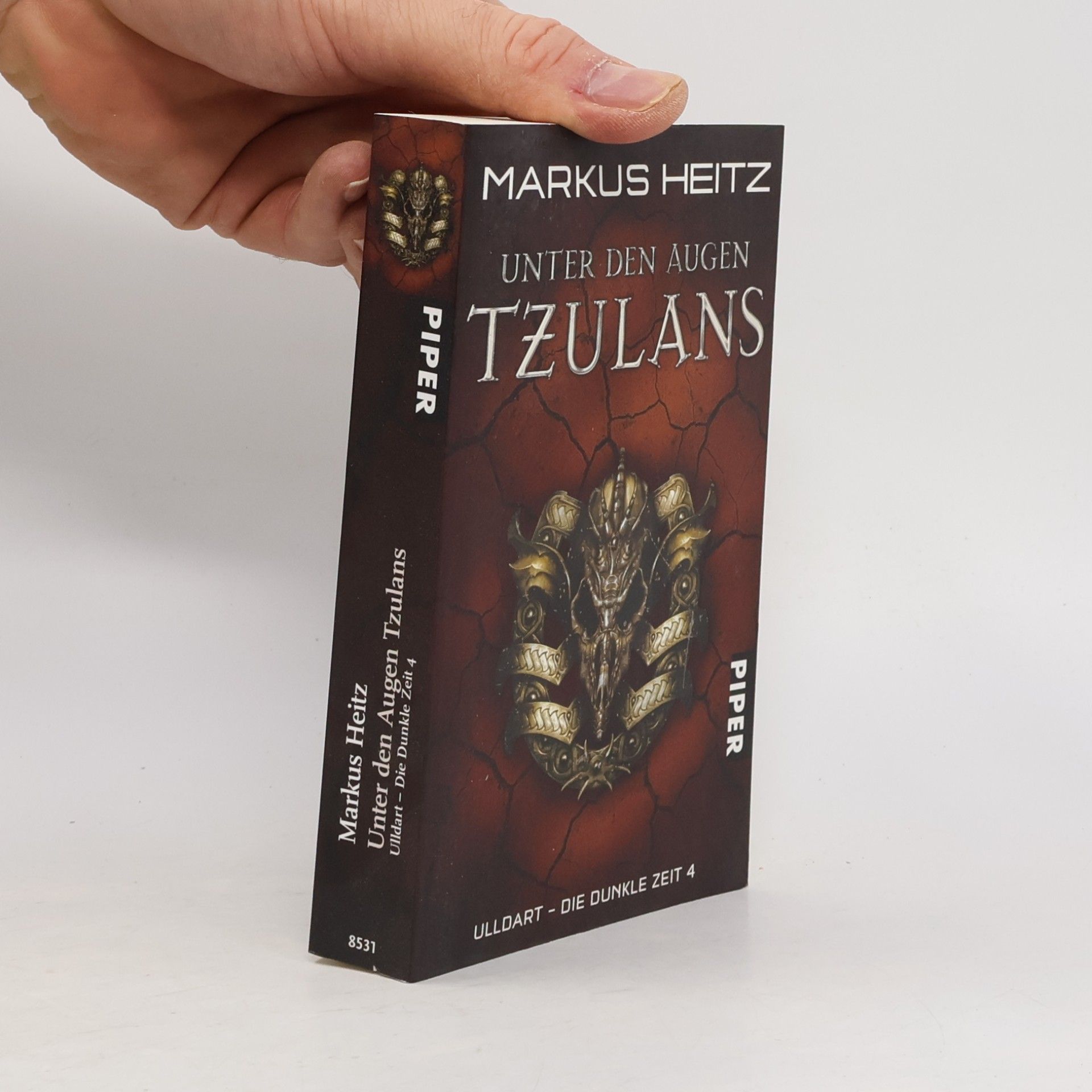 Markus Heitz Unter den Augen Tzulans. Ulldart - die dunkle Zeit 4