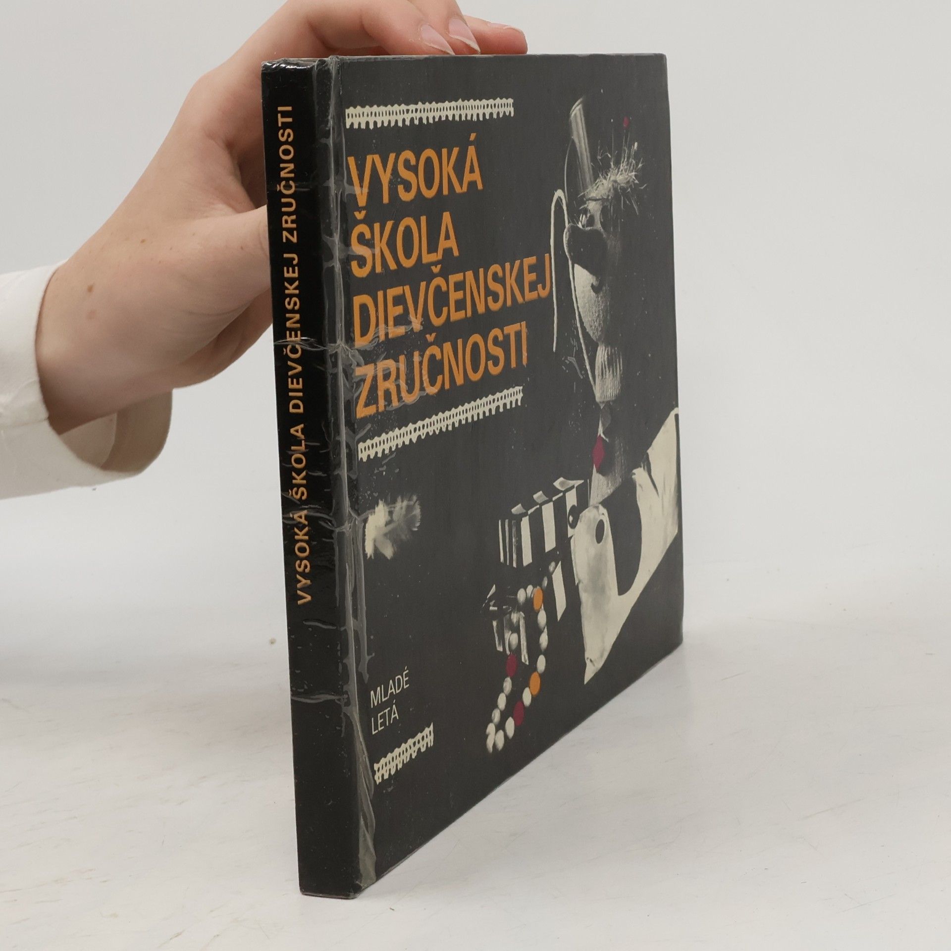 Kveta Dašková Vysoká škola dievčenskej zručnosti