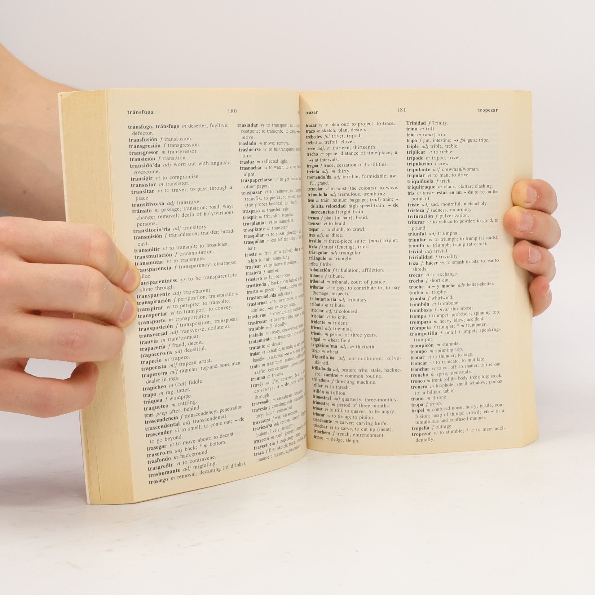 Kolektív autorov Spanish-English, English-Spanish Dictionary