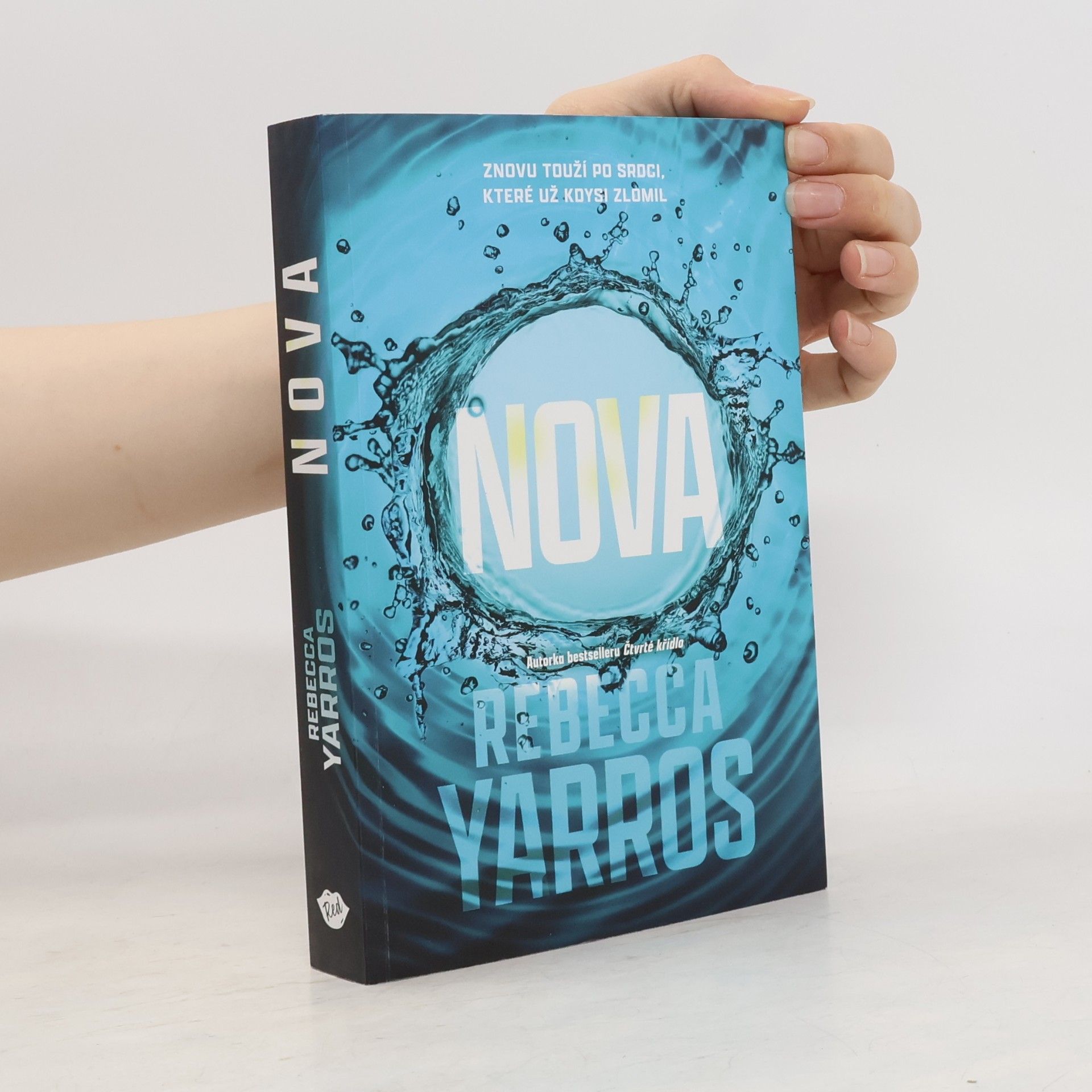 Rebecca Yarros Nova