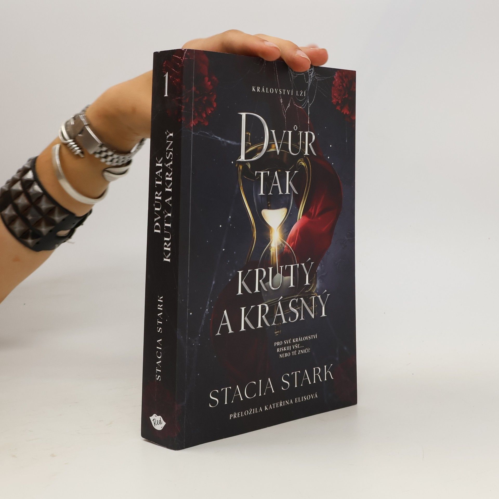 Stacia Stark Dvůr tak krutý a krásný