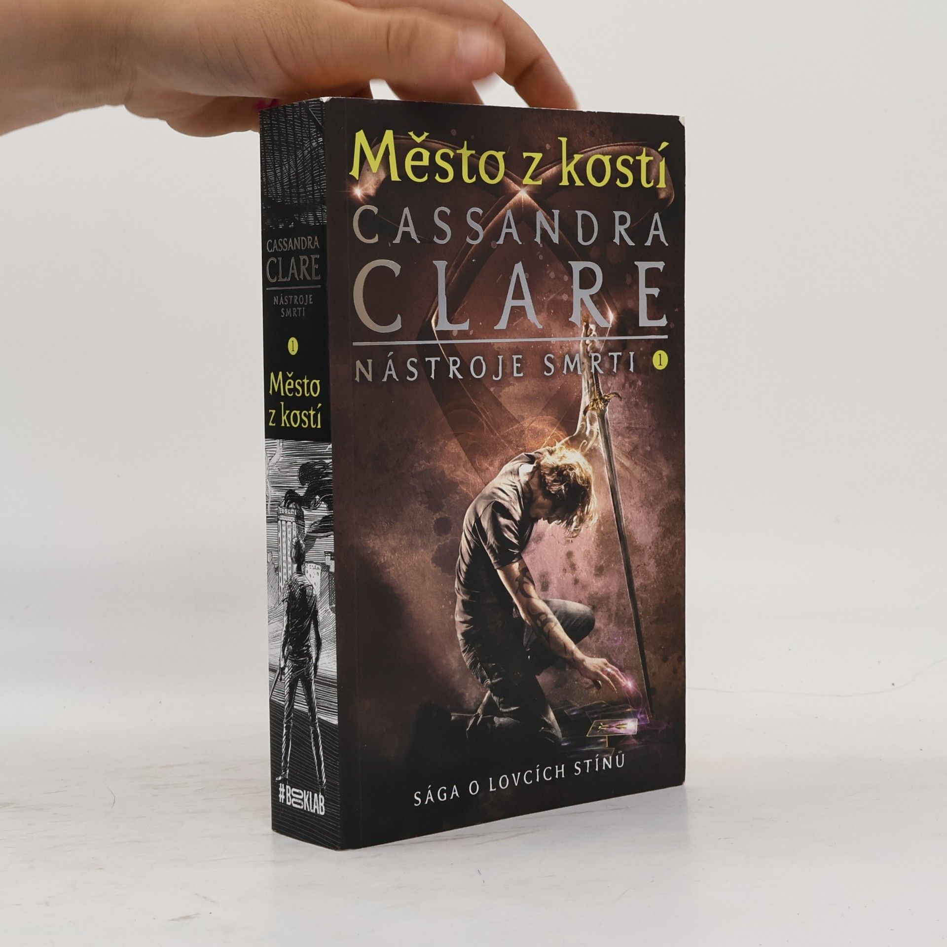 Cassandra Clare Nástroje smrti 1: Město z kostí