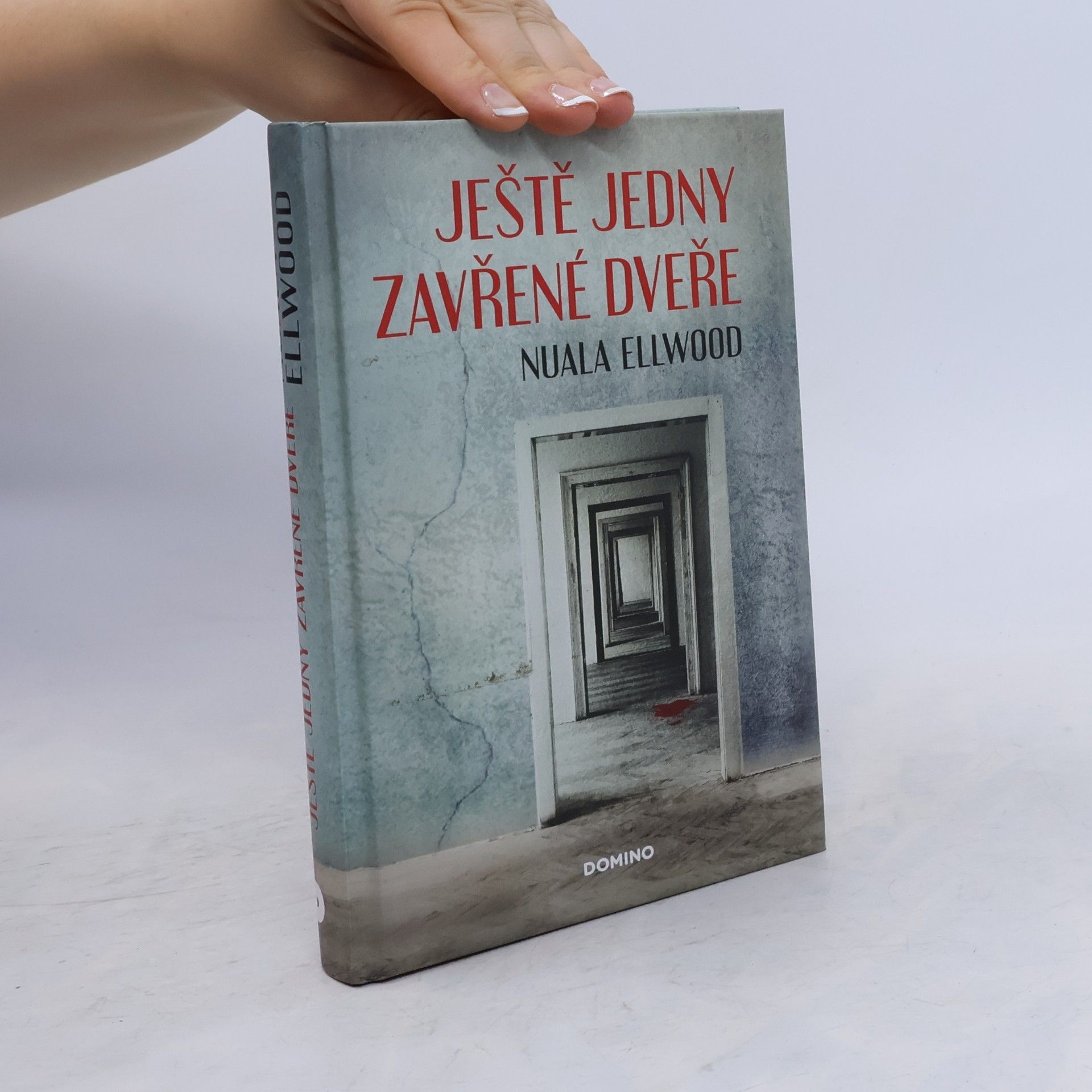 Nuala Ellwood Ještě jedny zavřené dveře