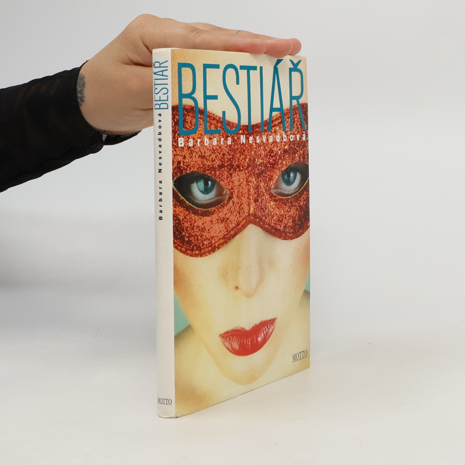 Bára Nesvadbová Bestiář