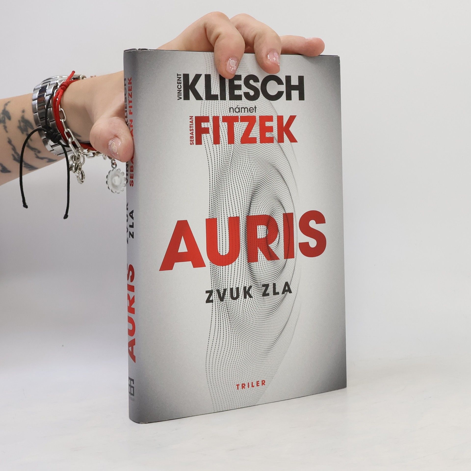 Vincent Kliesch Auris. Zvuk zla.