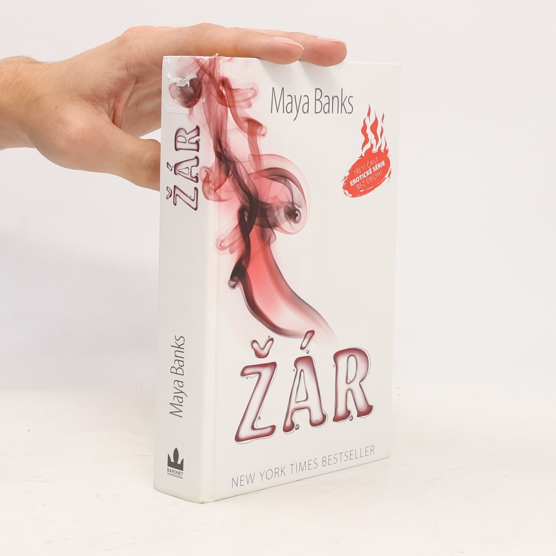 Maya Banks Žár