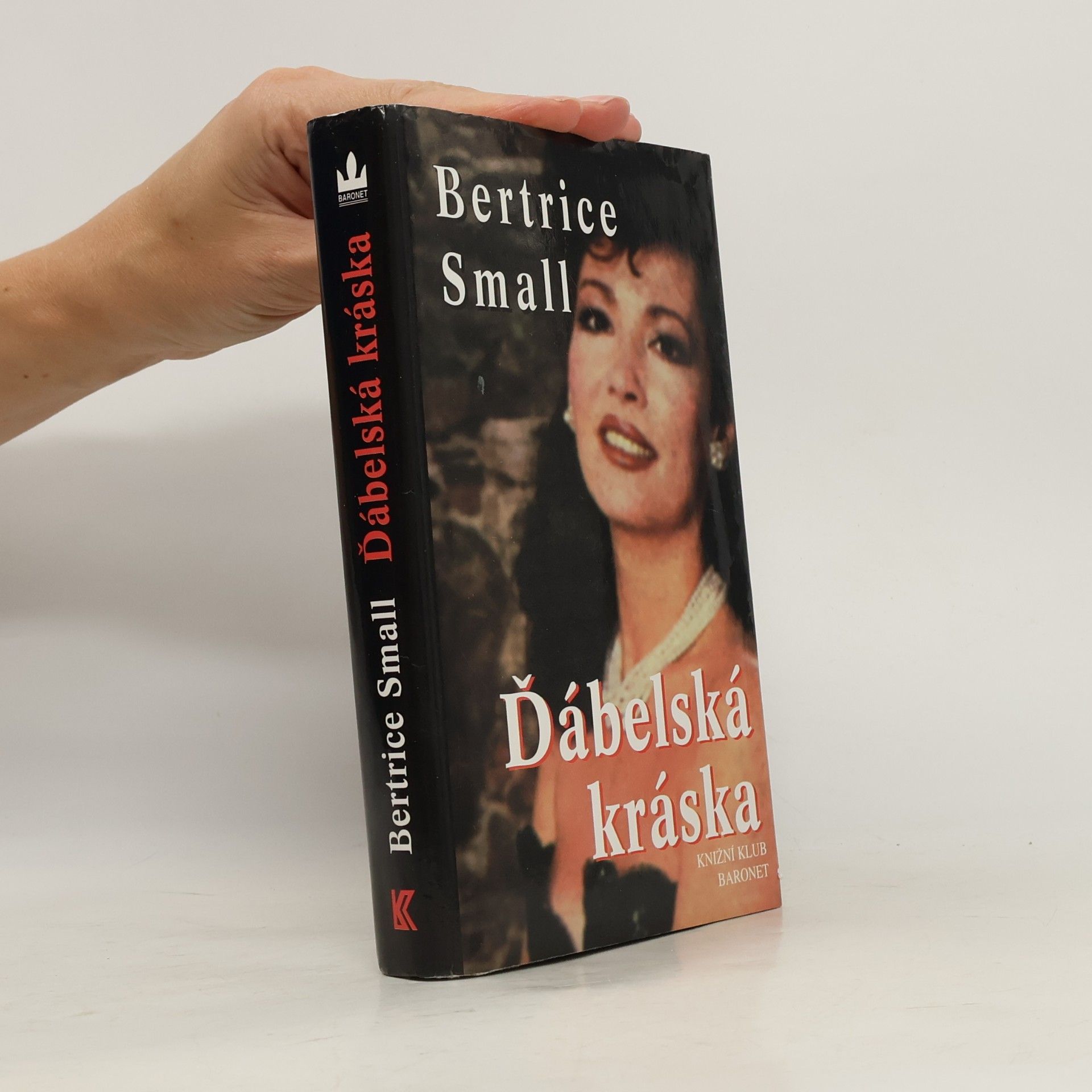 Bertrice Small Ďábelská kráska
