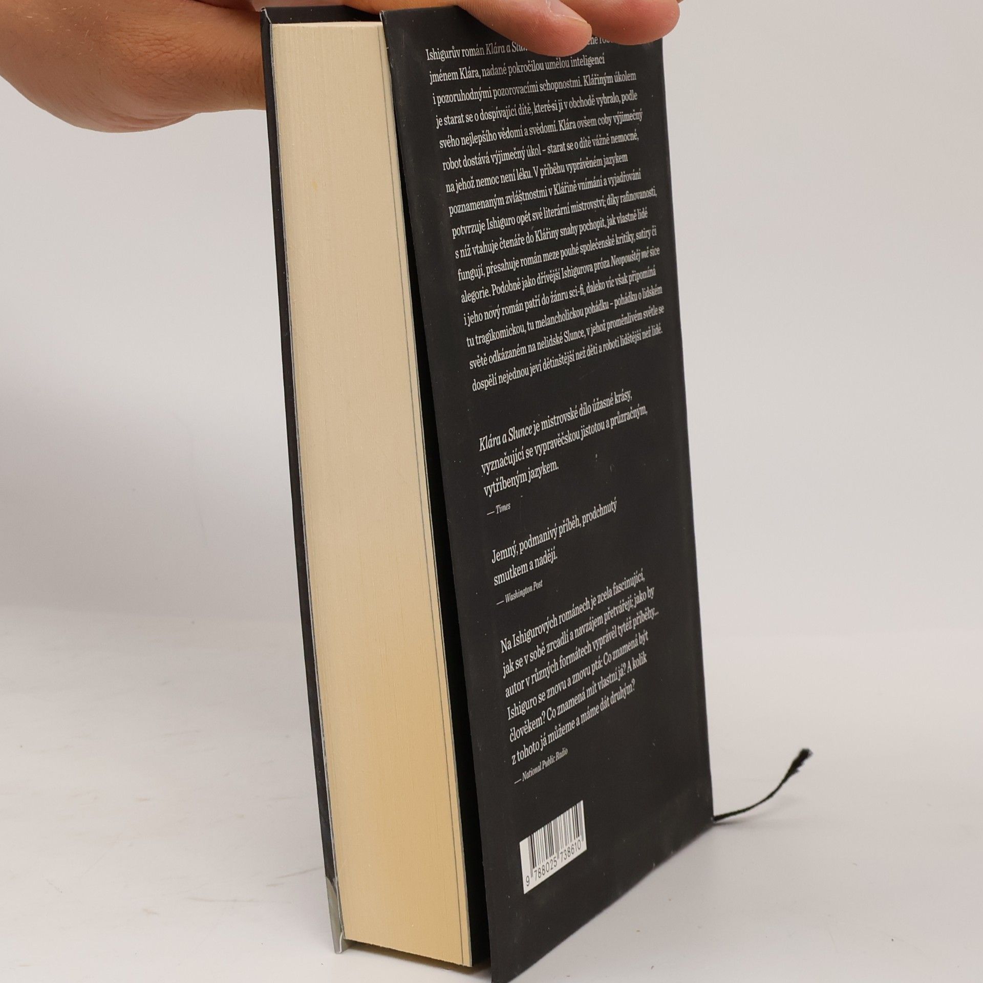 Kazuo Ishiguro Klára a Slunce