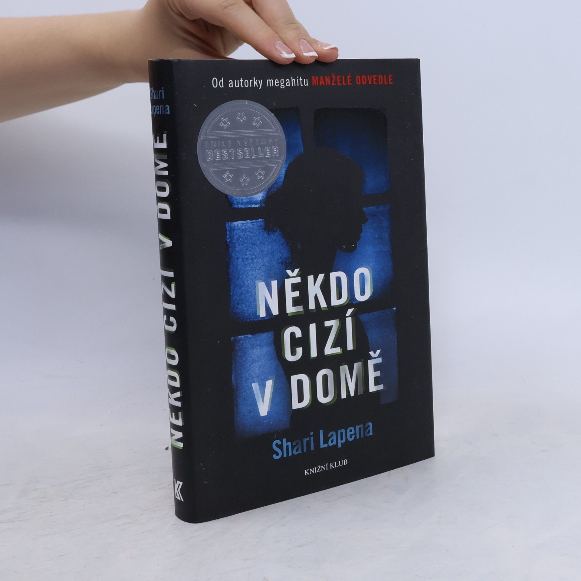 Shari Lapena Někdo cizí v domě
