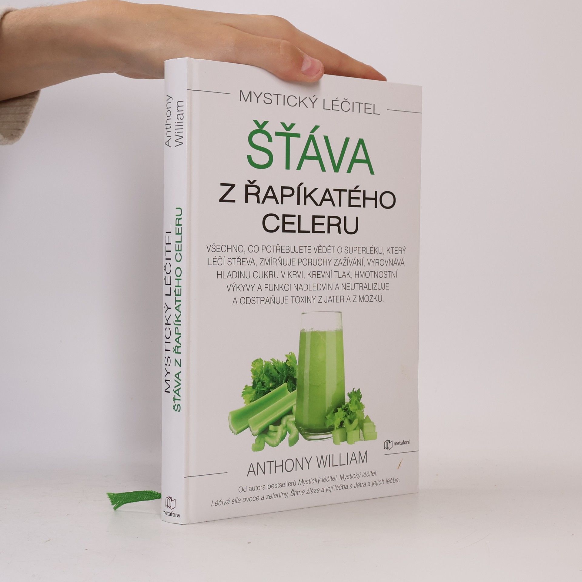 Anthony William Šťáva z řapíkatého celeru