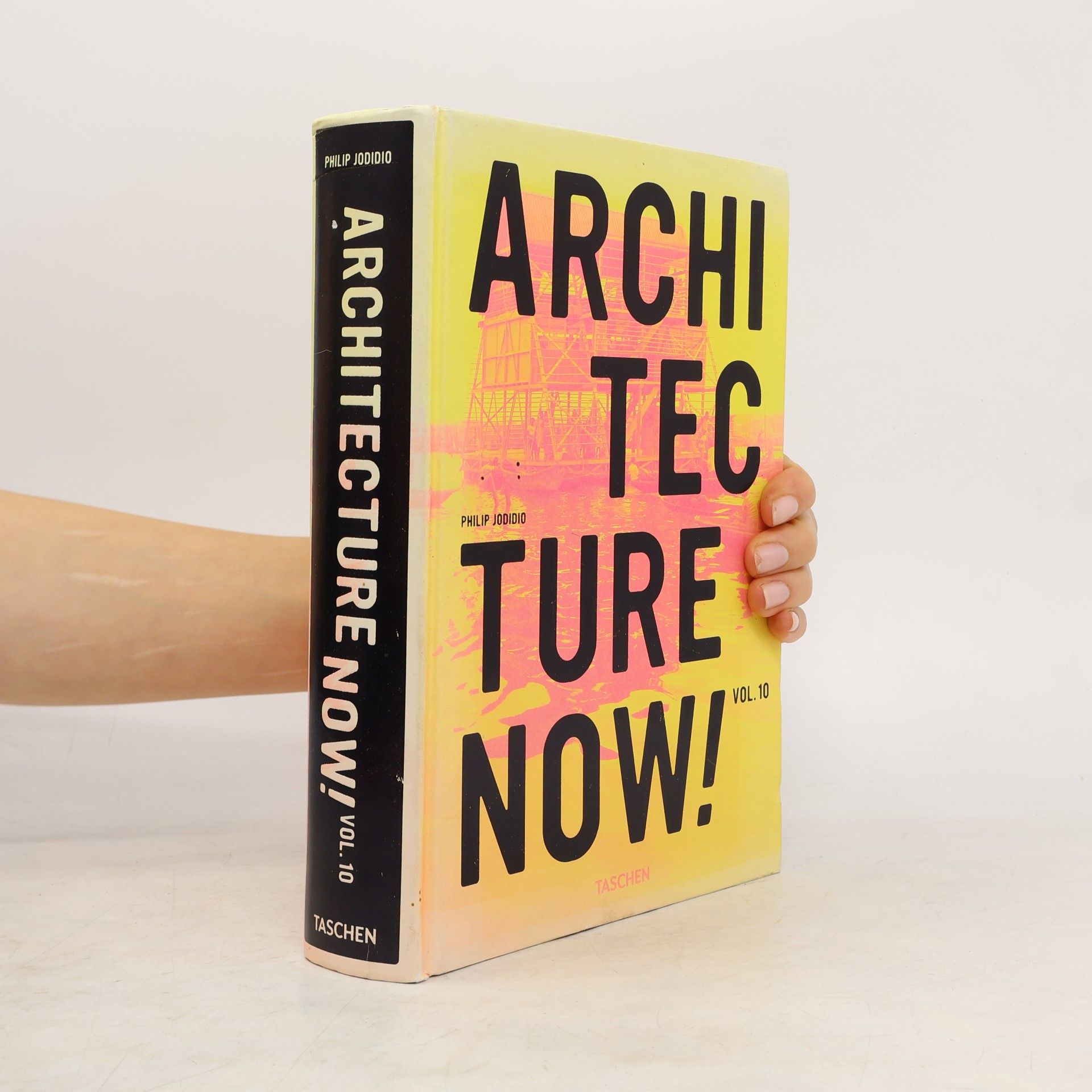 Autores varios Architecture now!