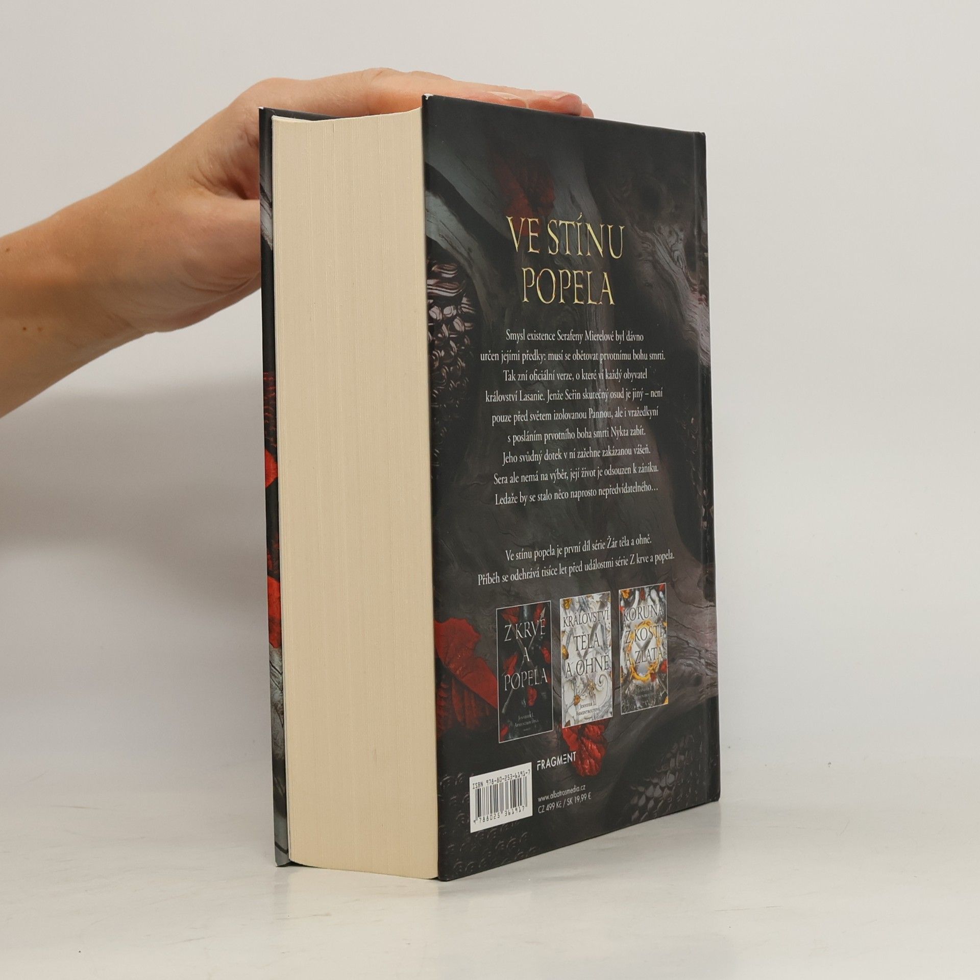 Jennifer L. Armentrout Ve stínu popela