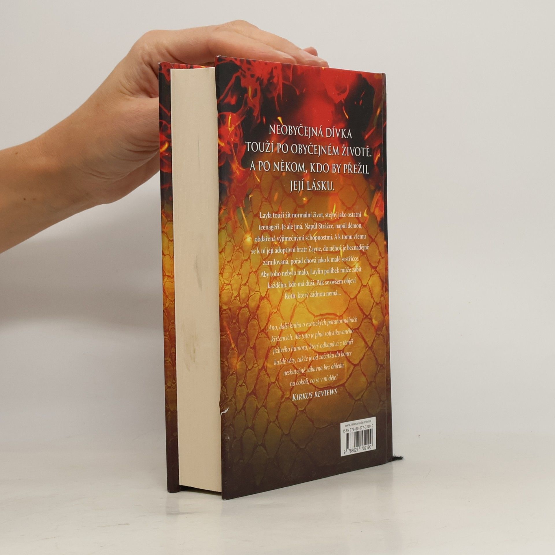 Jennifer Armentrout Polibek bez duše