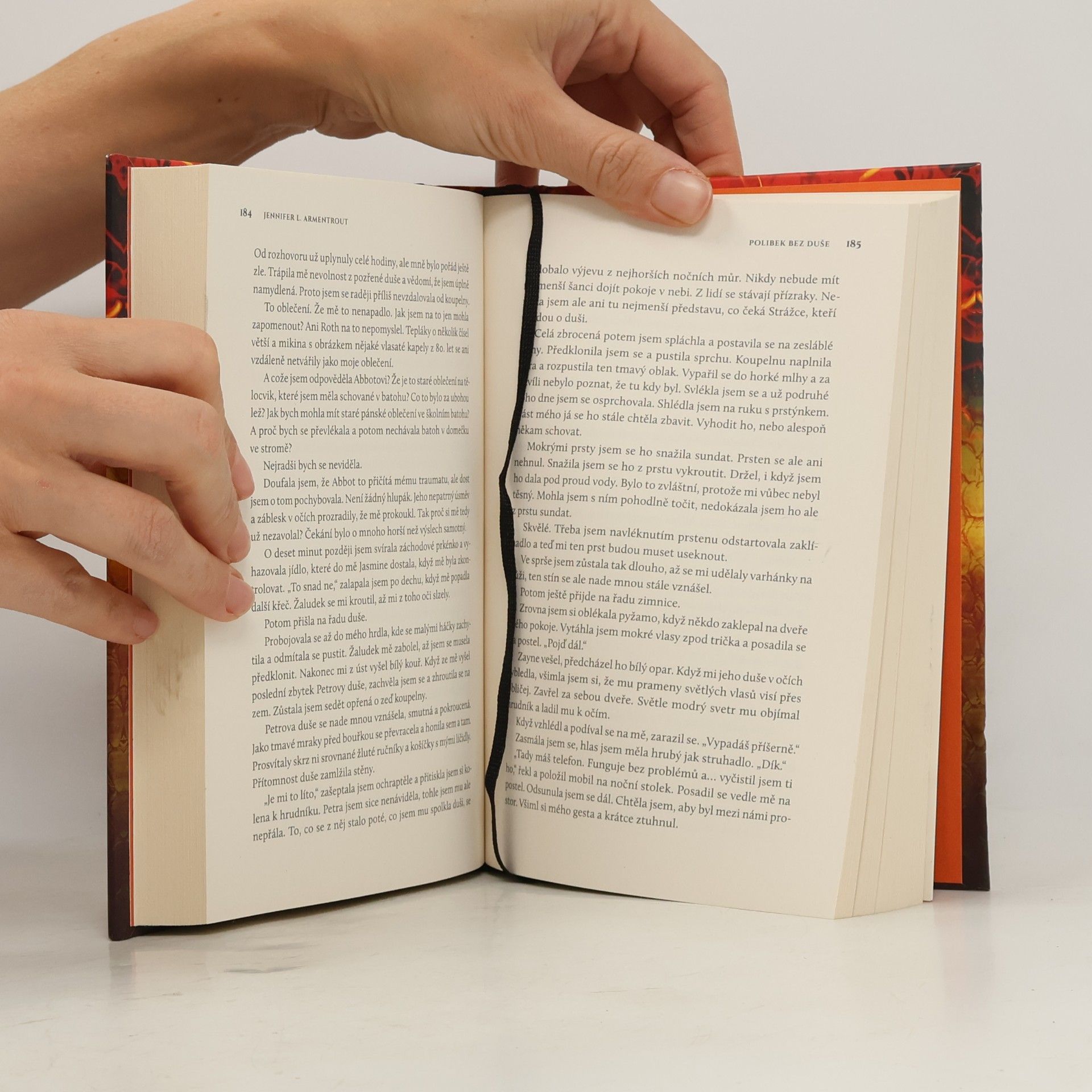 Jennifer Armentrout Polibek bez duše