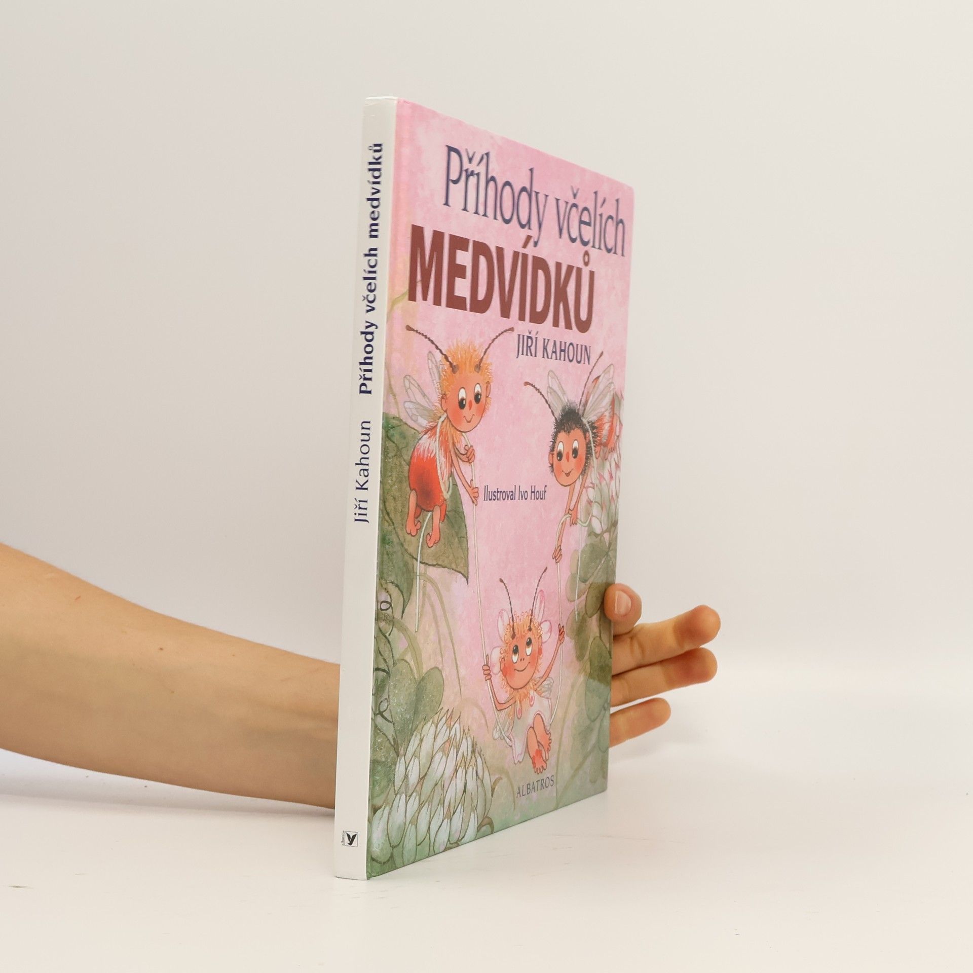 Příhody včelích medvídků