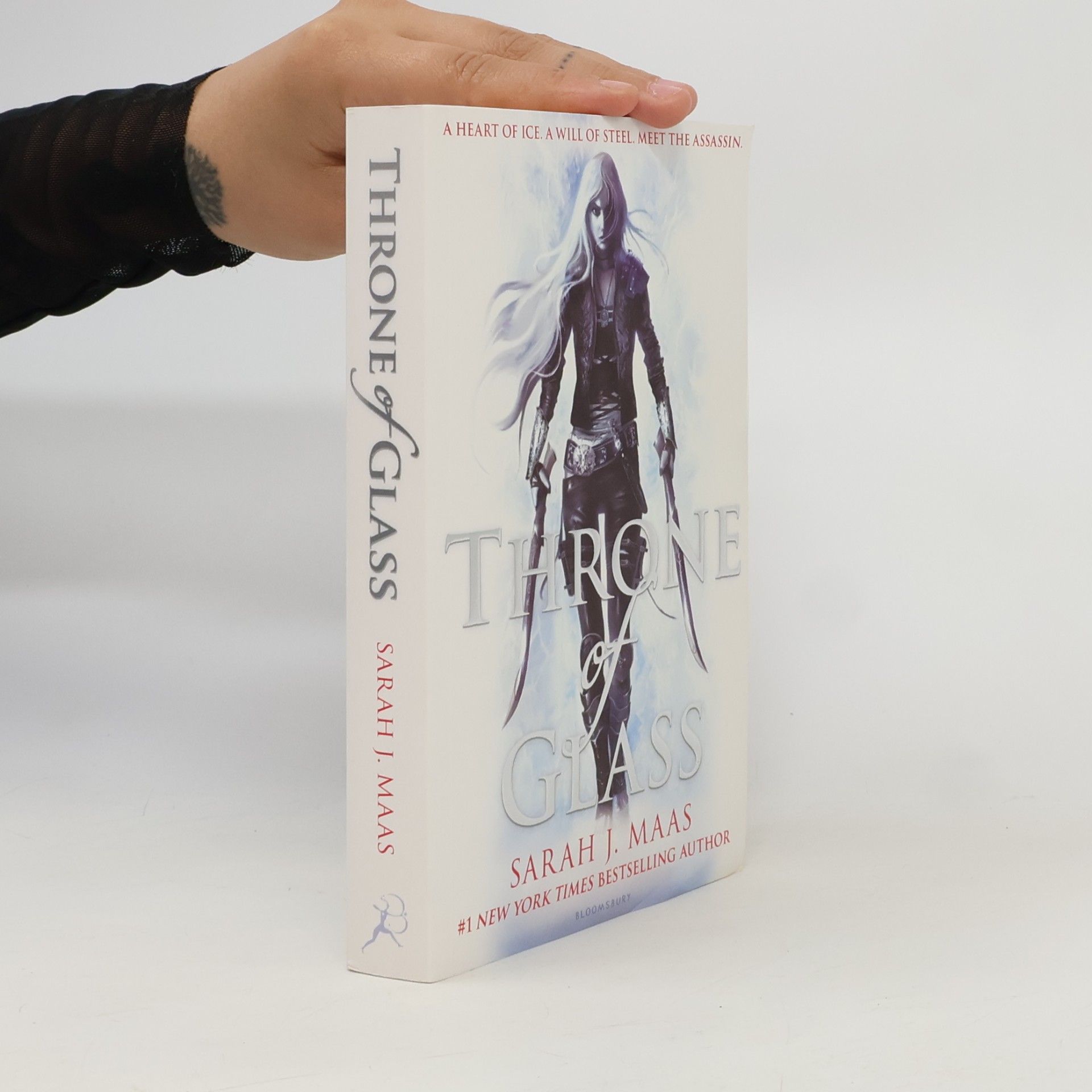 Sarah J. Maasová Throne of Glass