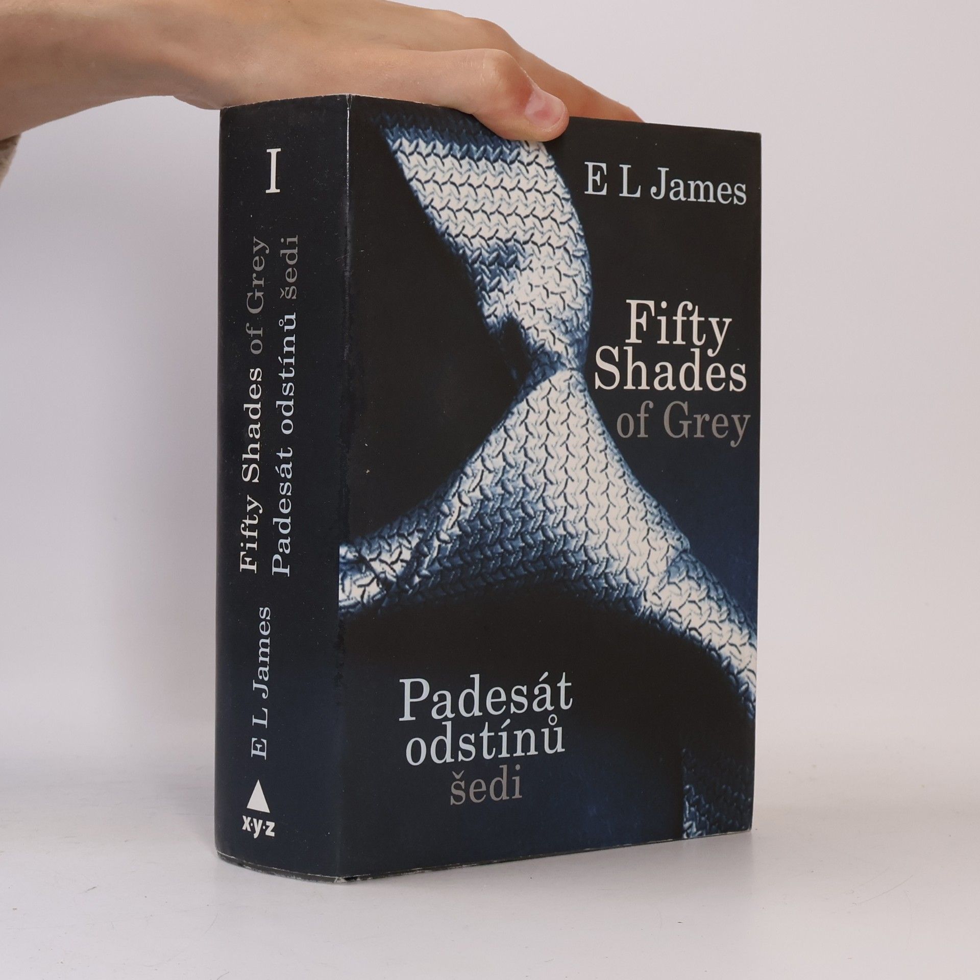 E. L. James Padesát odstínů šedi