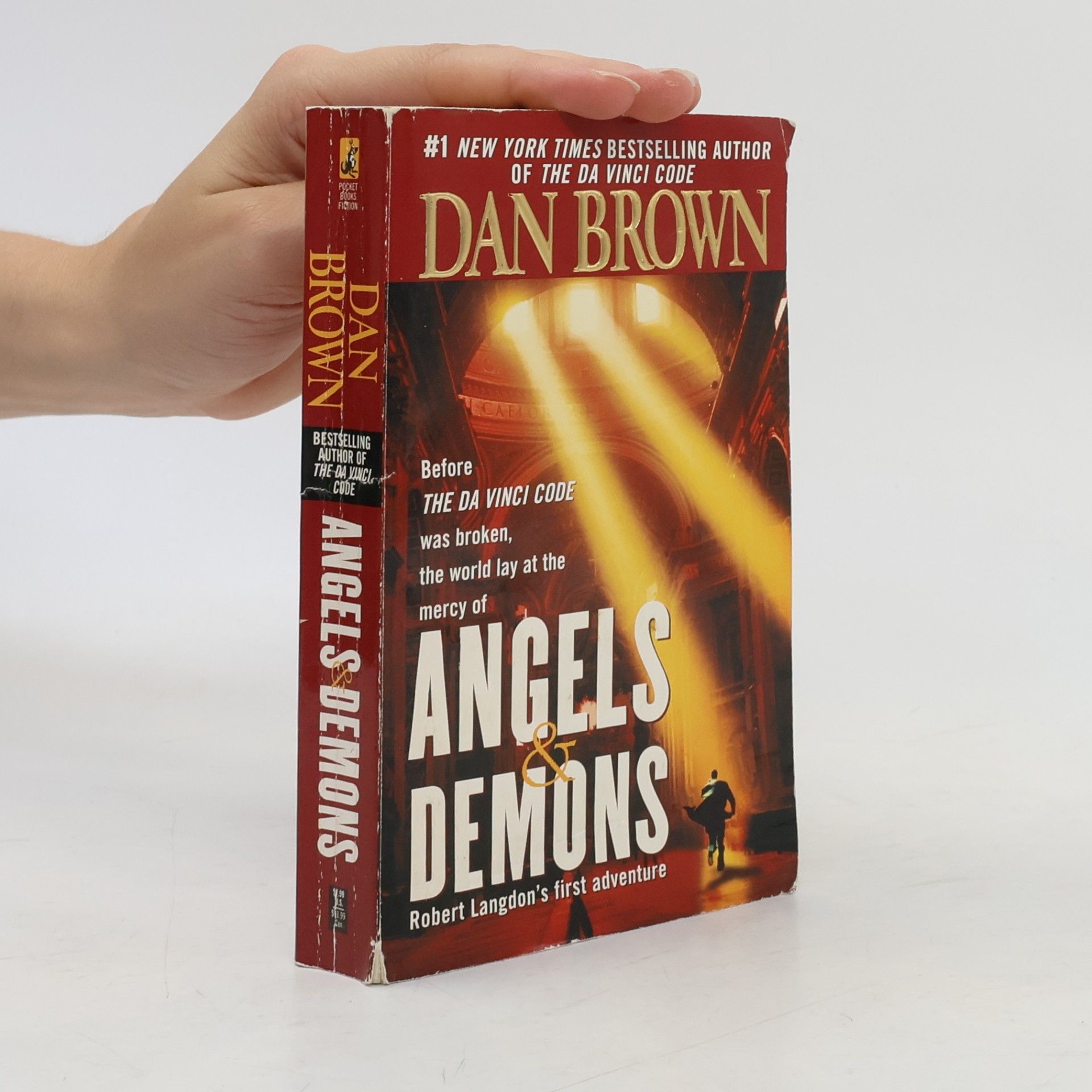 Dan Brown Angels & Demons