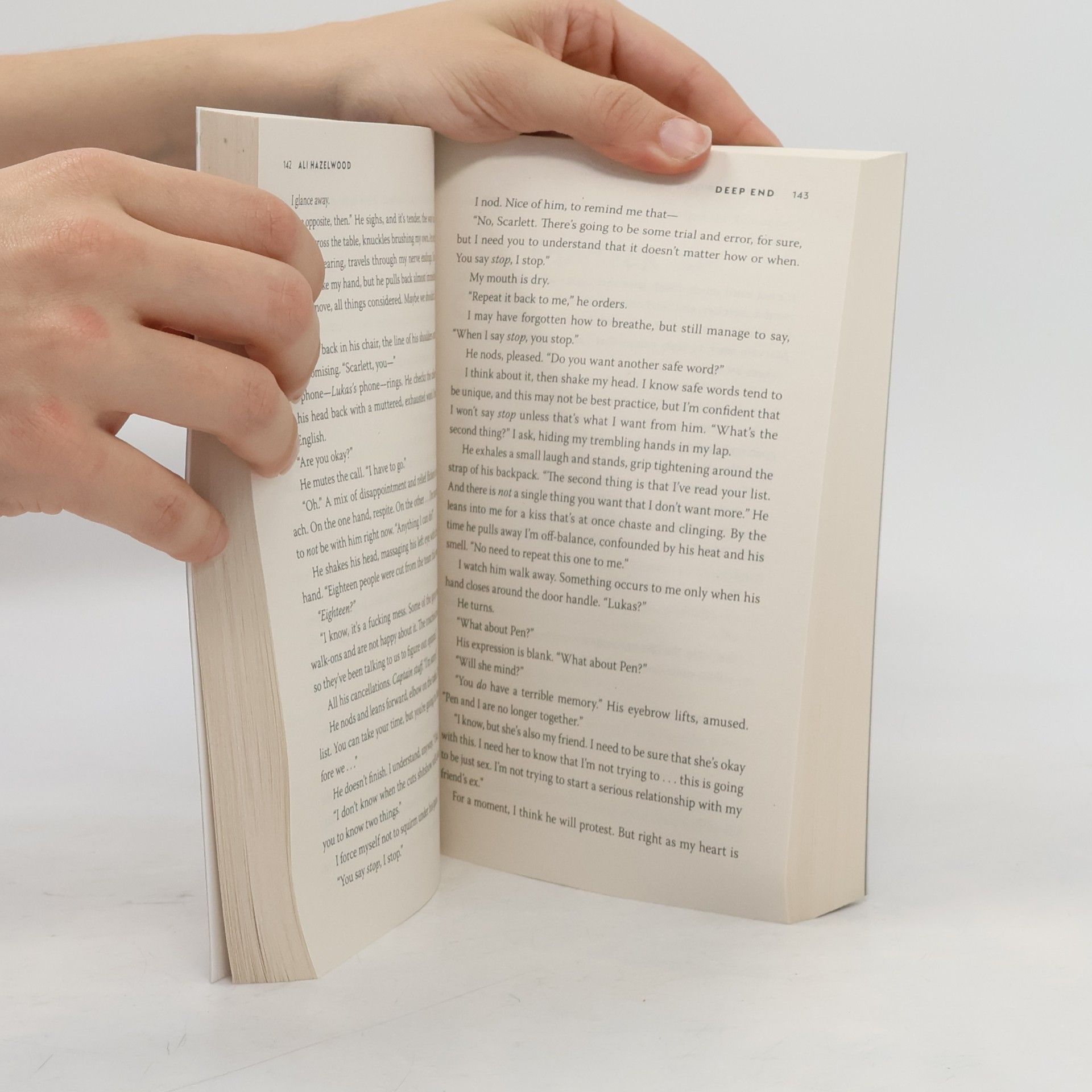 Ali Hazelwood Deep End